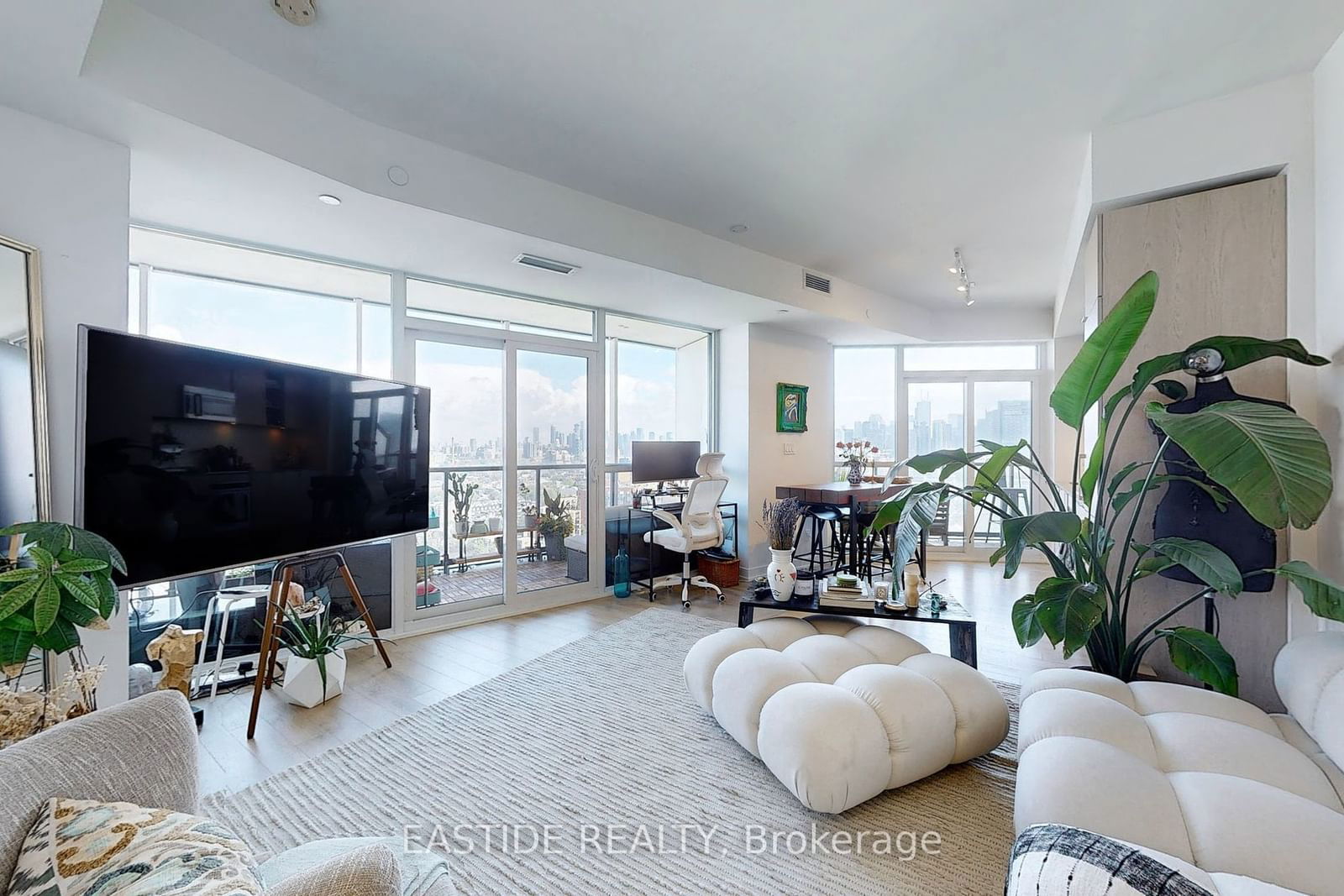 50 Ordnance St, unit 2109 for sale - image #6