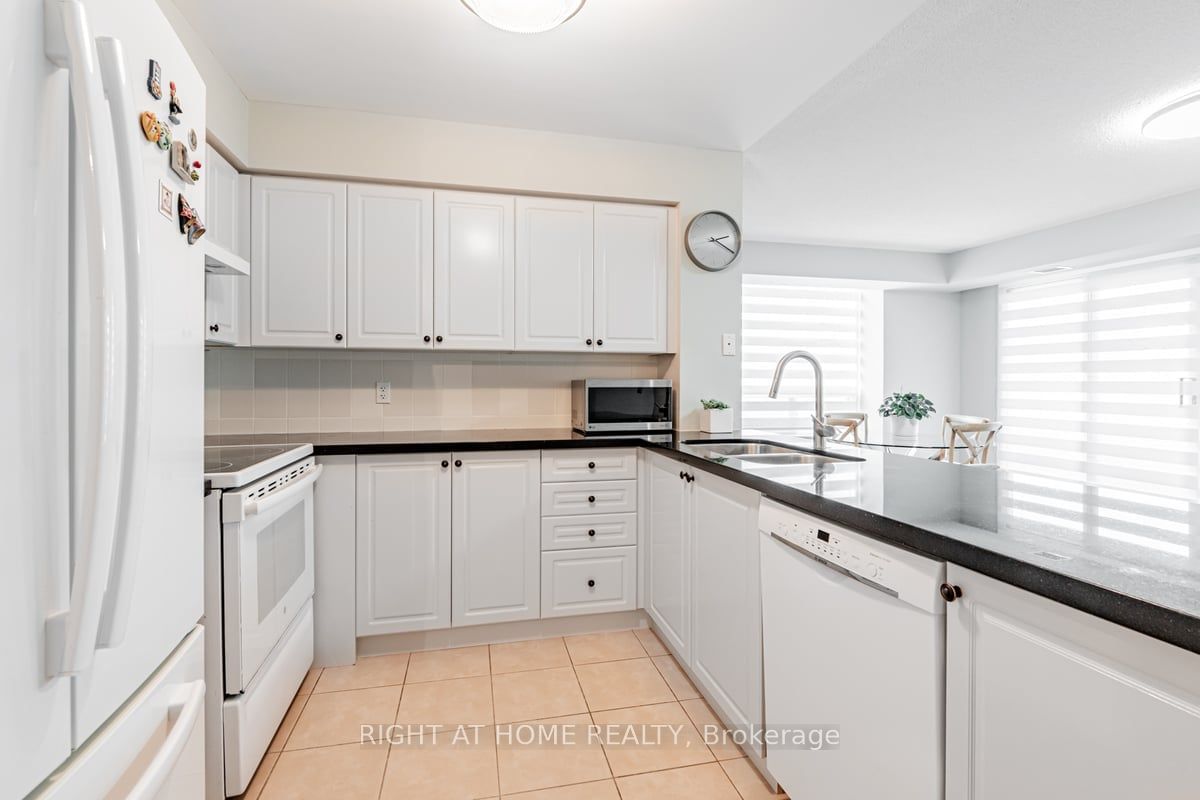 18 Spring Garden Ave, unit 1110 for sale - image #14