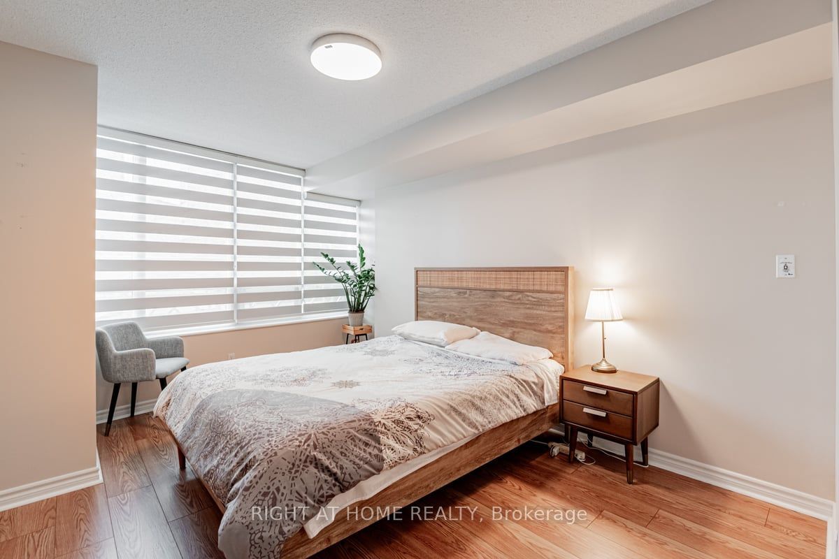 18 Spring Garden Ave, unit 1110 for sale - image #26