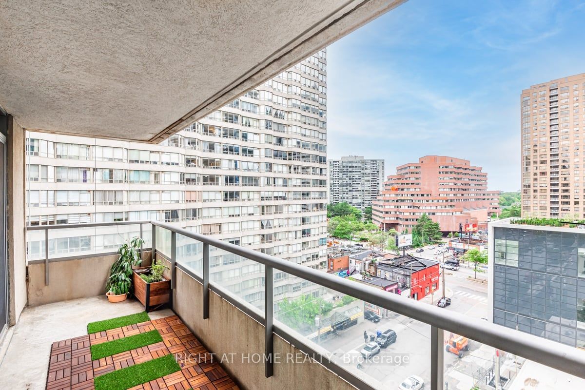 18 Spring Garden Ave, unit 1110 for sale - image #31