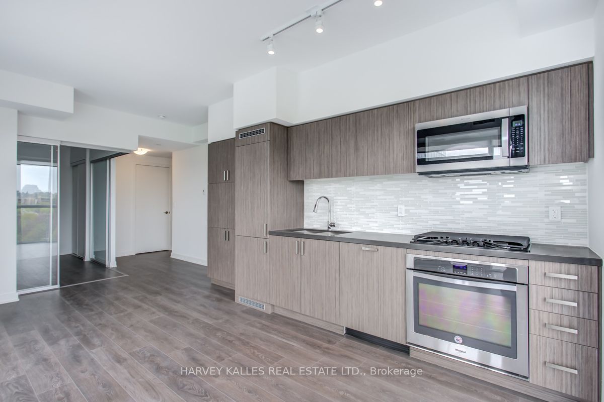 501 St Clair Ave W, unit 507 for rent - image #6