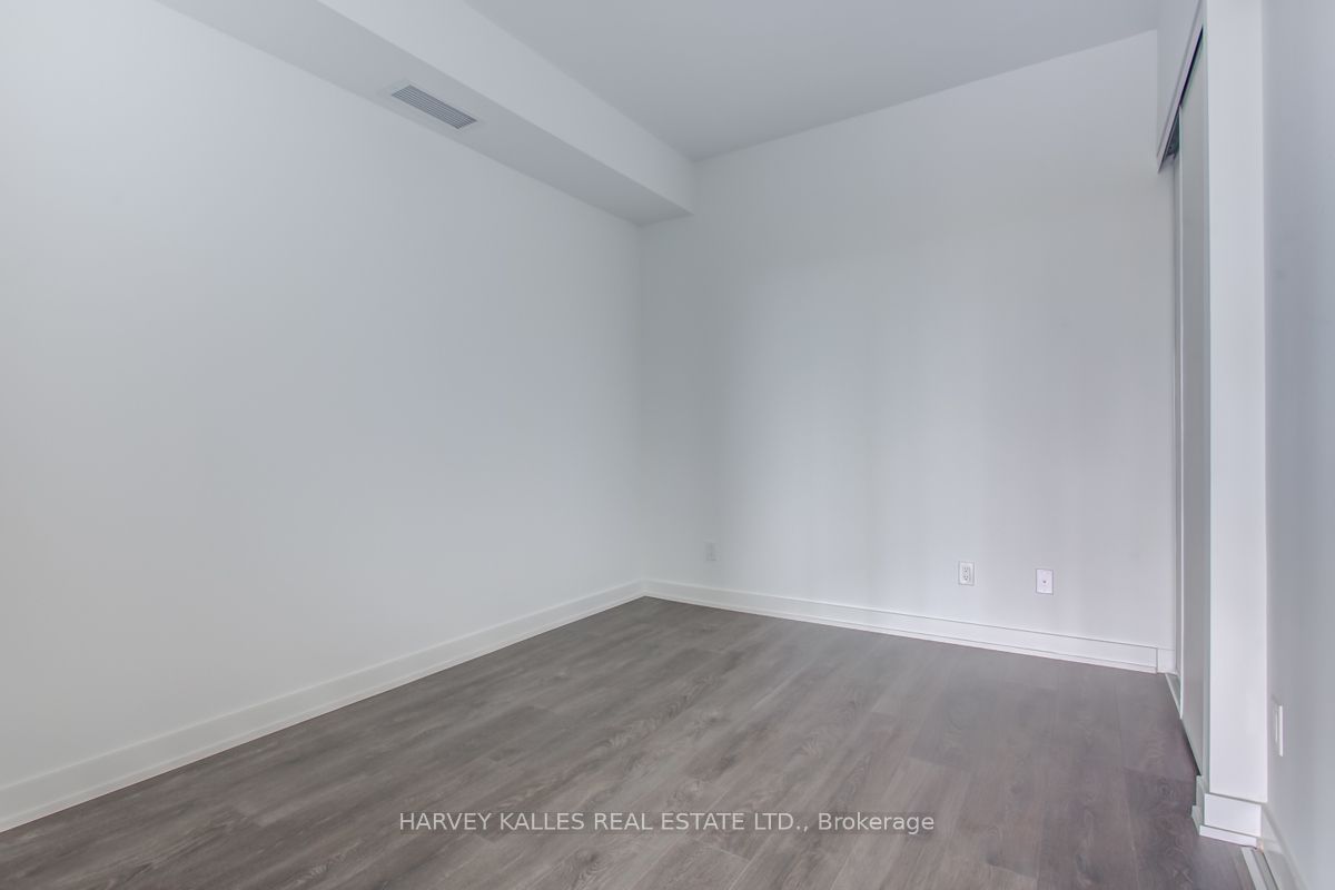 501 St Clair Ave W, unit 507 for rent - image #8