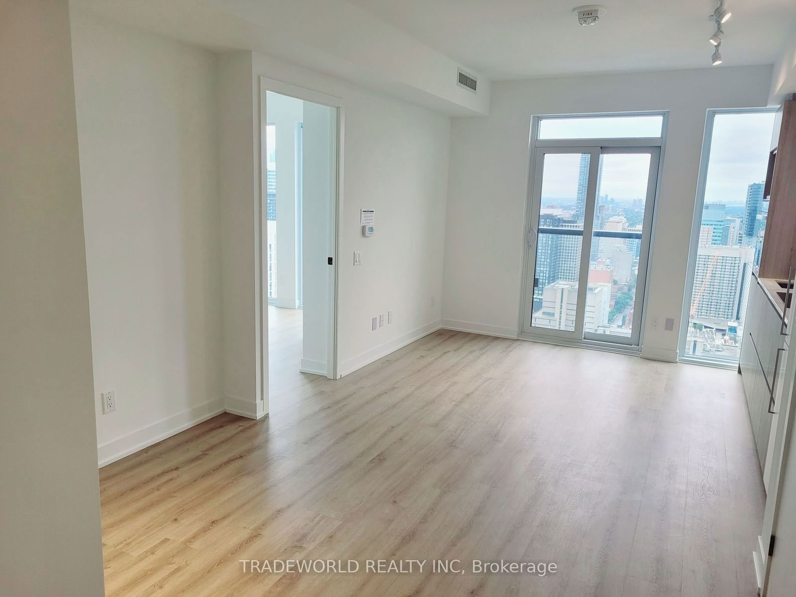 319 Jarvis St, unit 4603 for sale - image #3