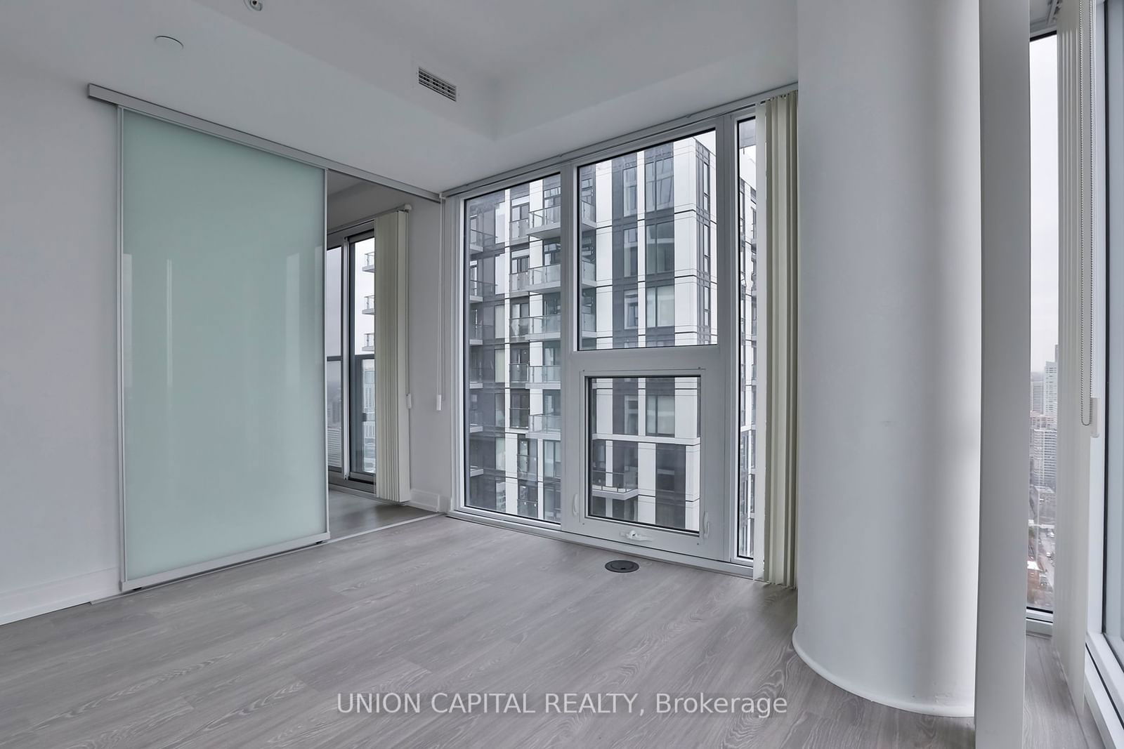 181 Dundas St E, unit 5103 for rent - image #15