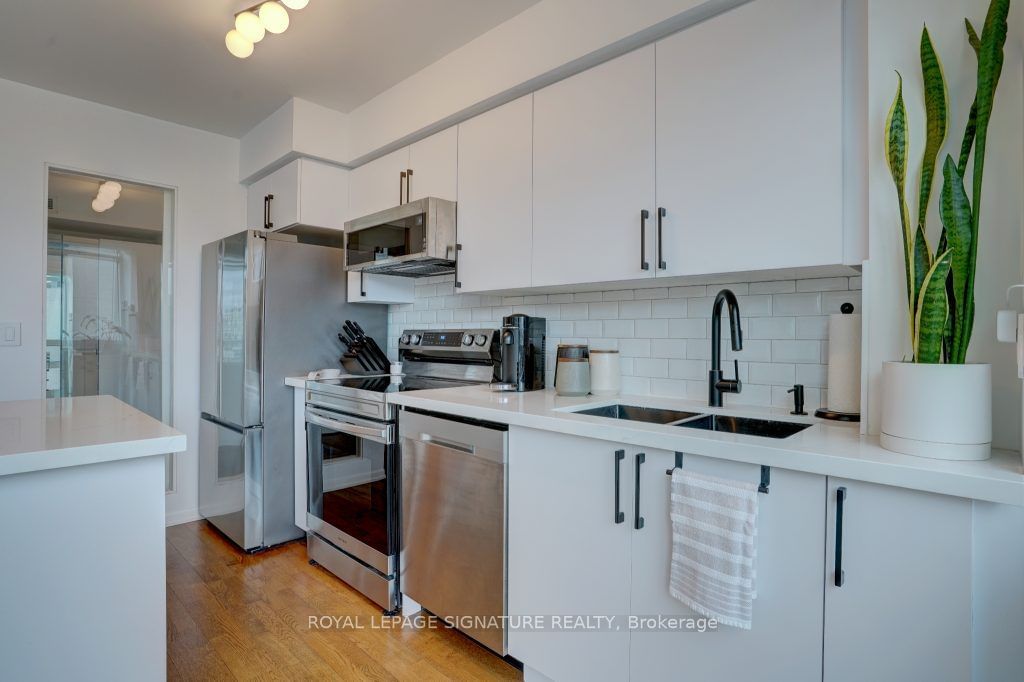 215 Fort York Blvd, unit 1611 for sale - image #12