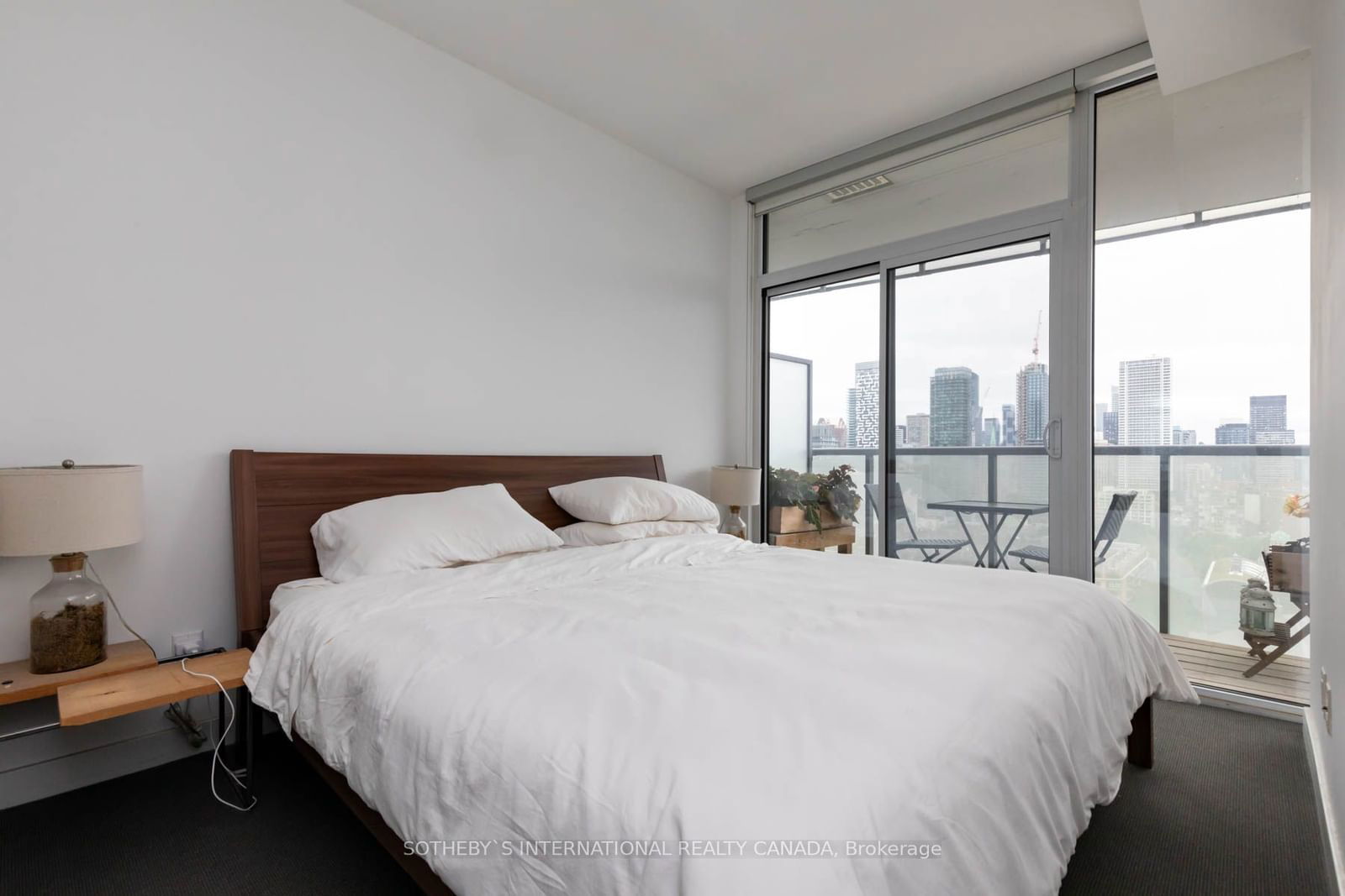 1 Market St, unit 2104 for sale