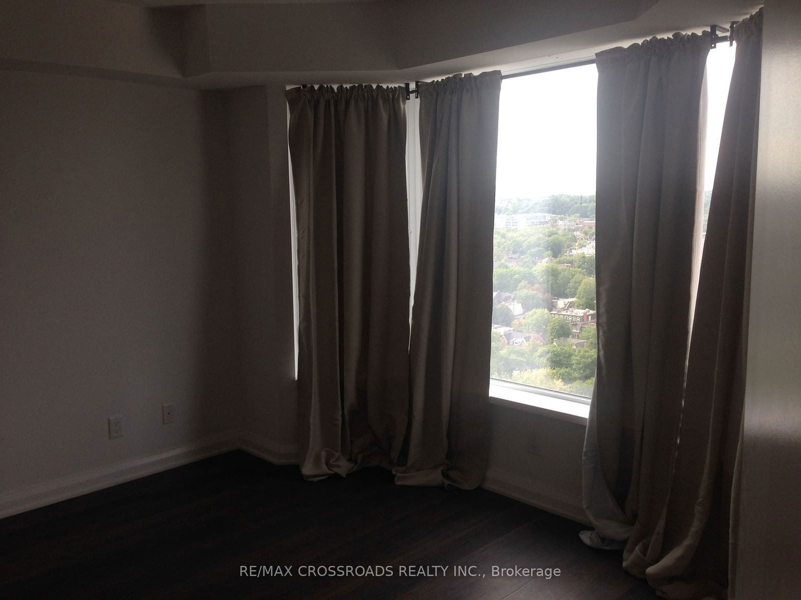 155 Yorkville Ave, unit 2118 for rent - image #6