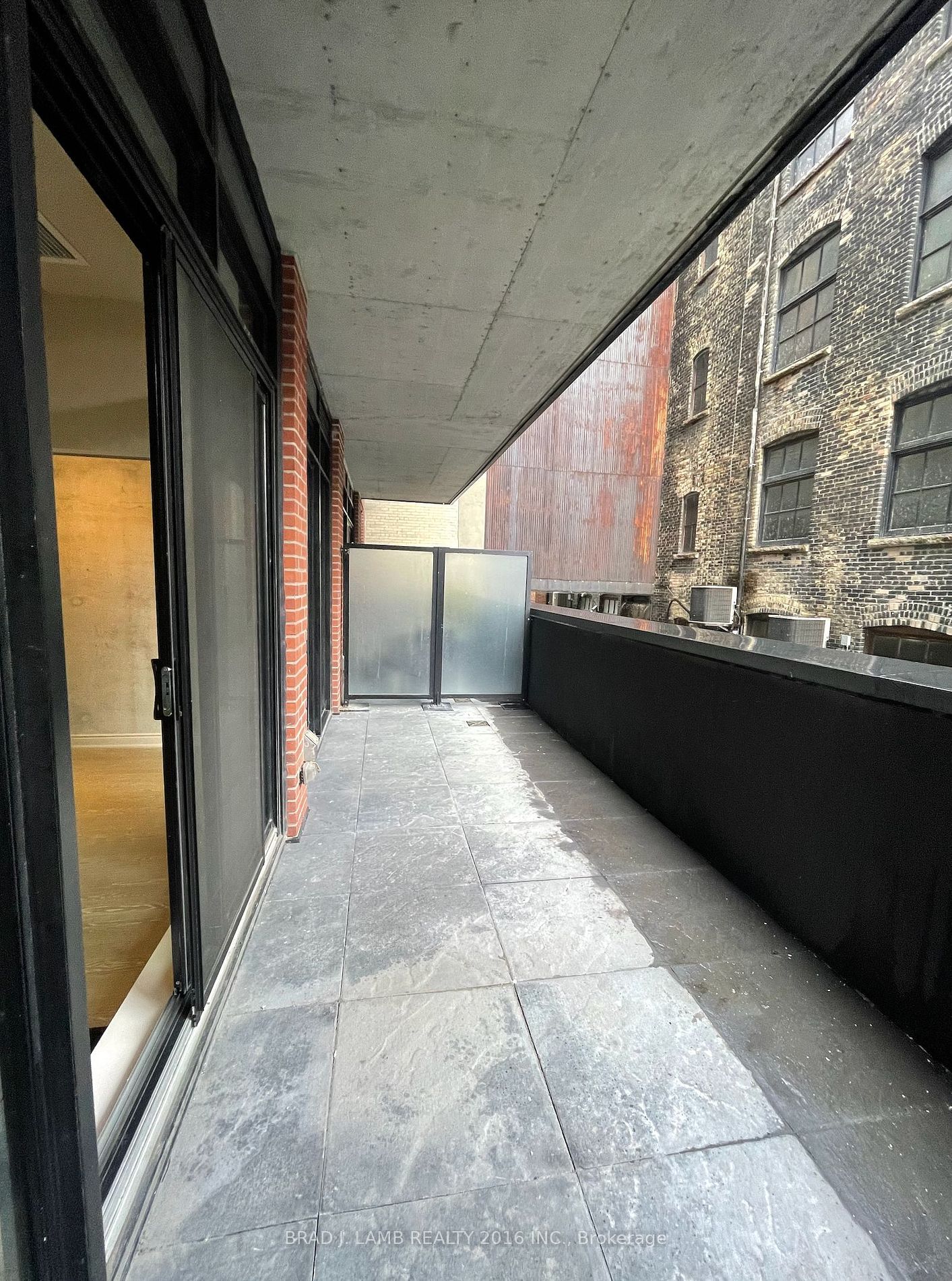 608 Richmond St W, unit 215 for rent