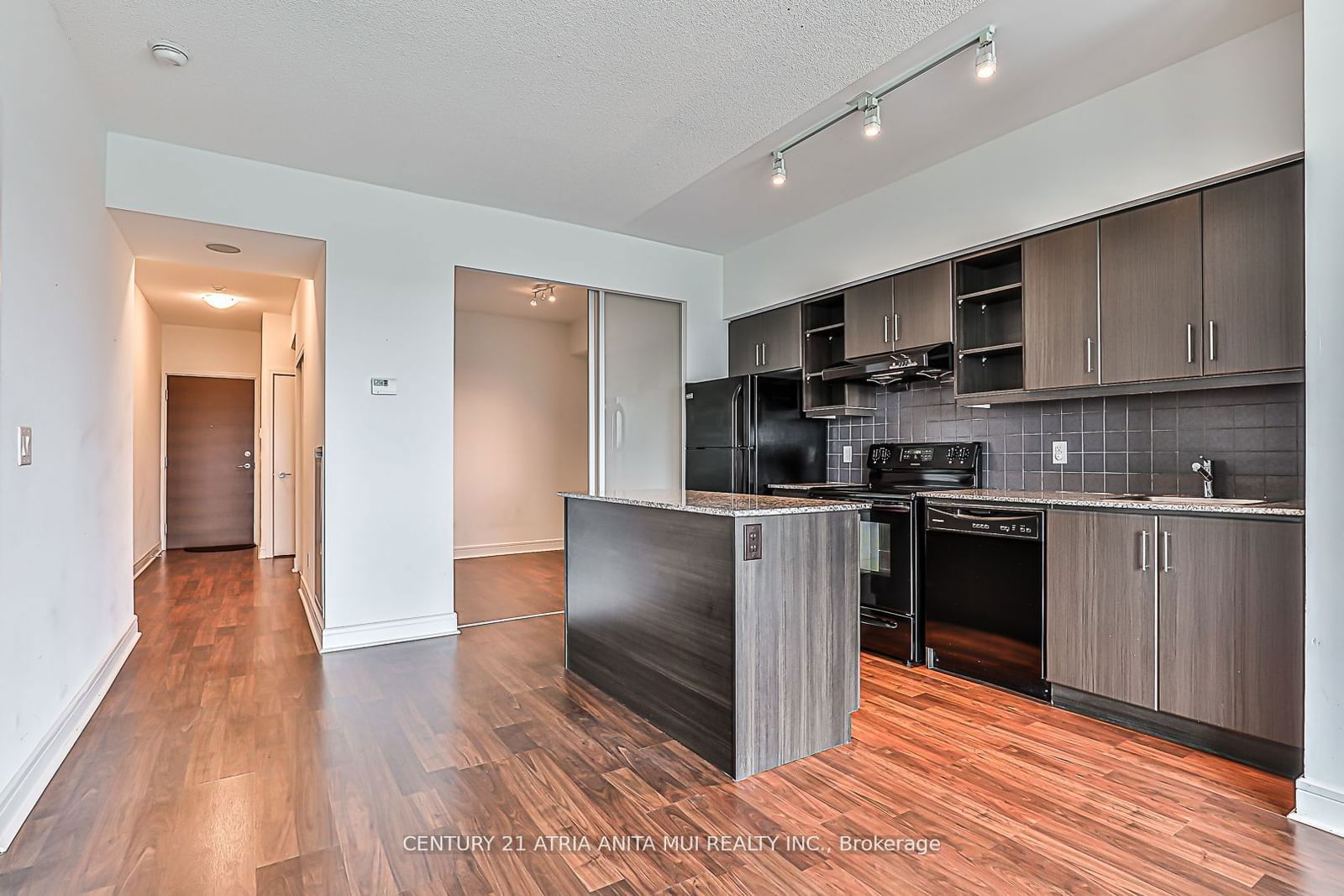 35 Brian Peck Cres, unit 723 for rent - image #12