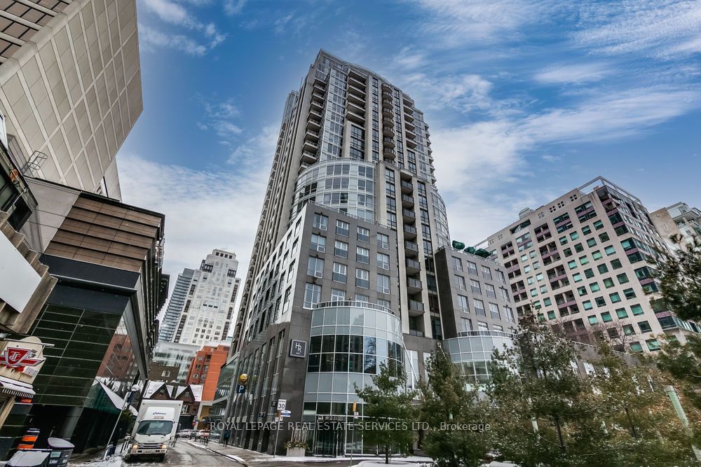 10 Bellair St, unit 1405 for rent