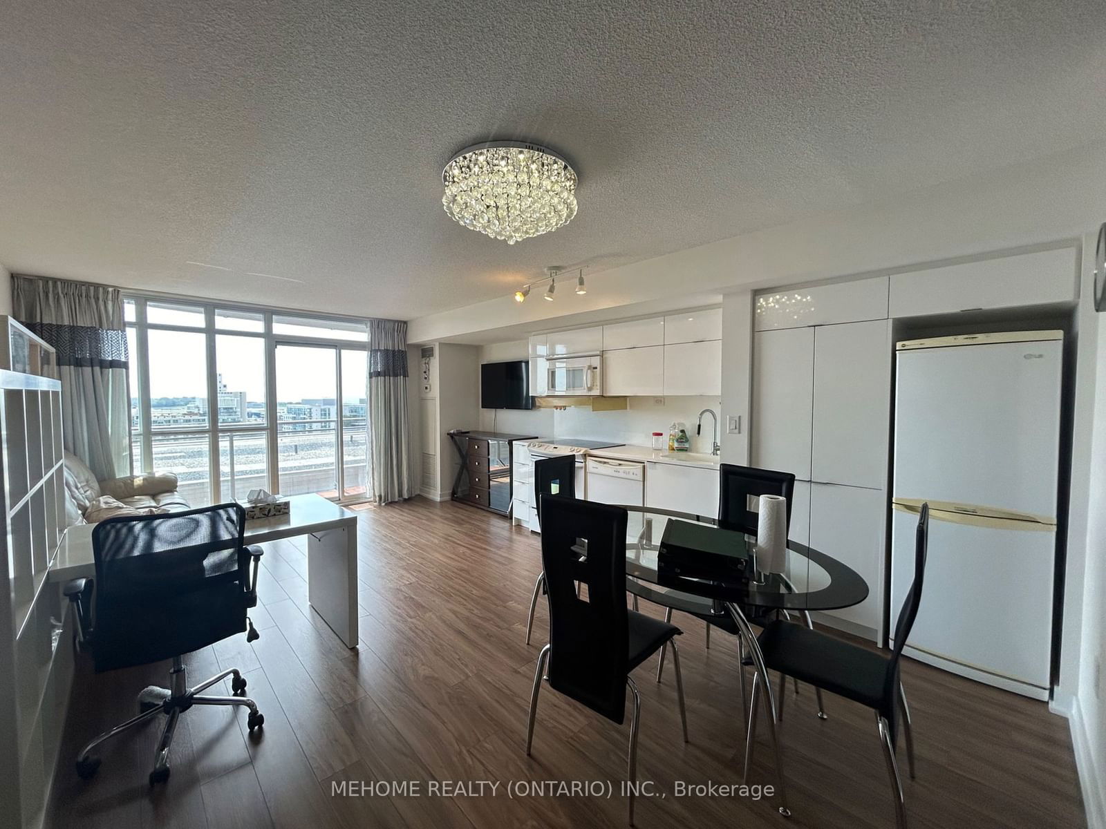 21 Iceboat Terr, unit 1207 for rent - image #2