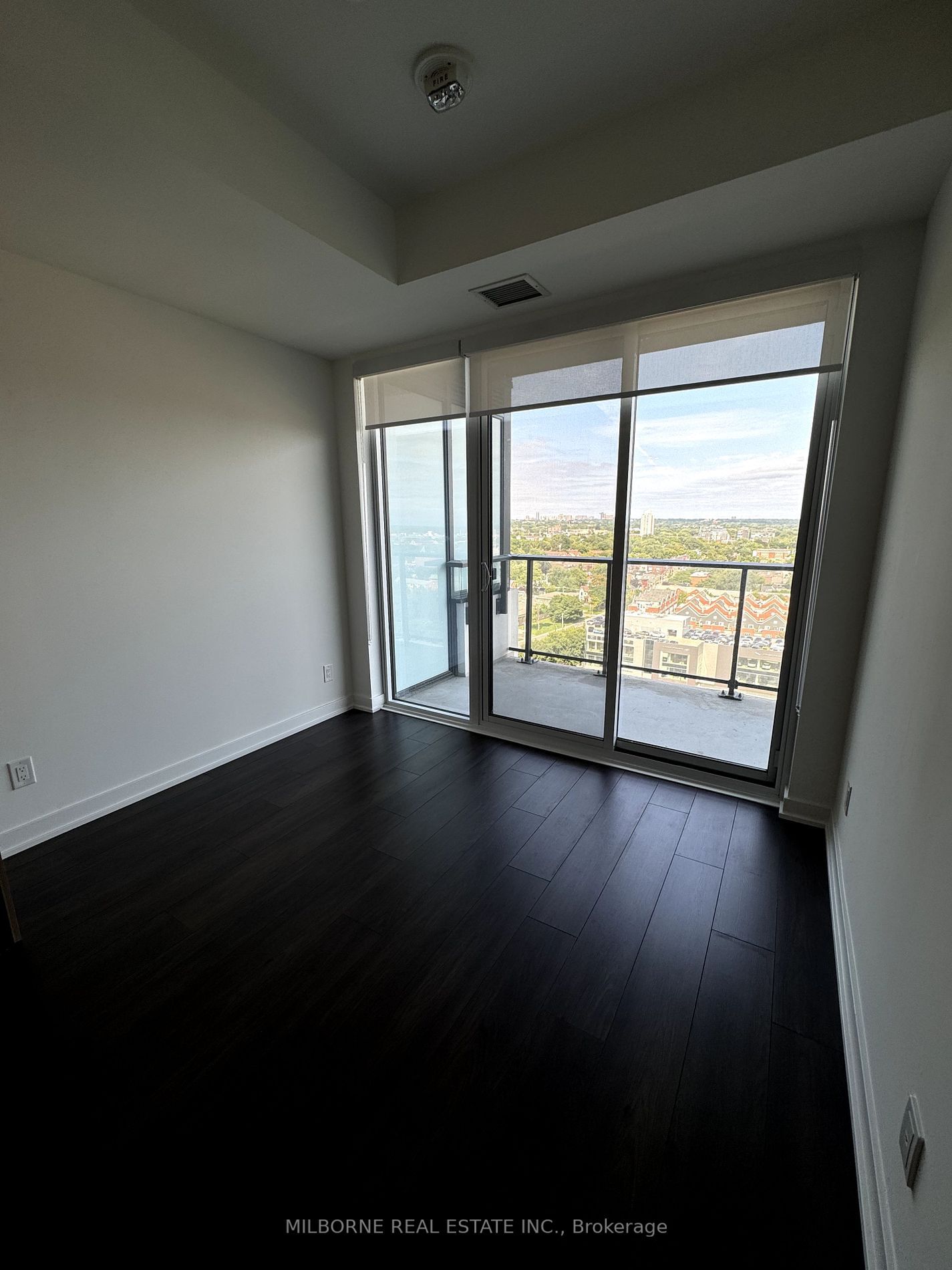 5 Defries St, unit 1613 for rent - image #3