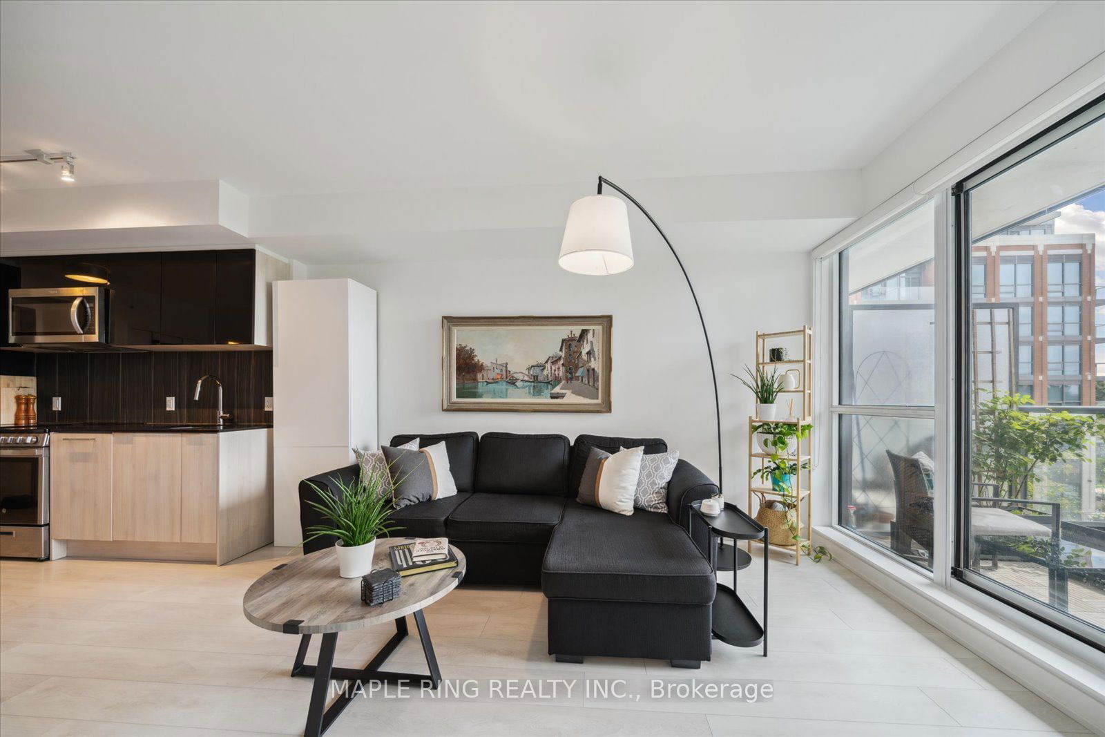 31 tippett Rd, unit 332 for sale - image #16