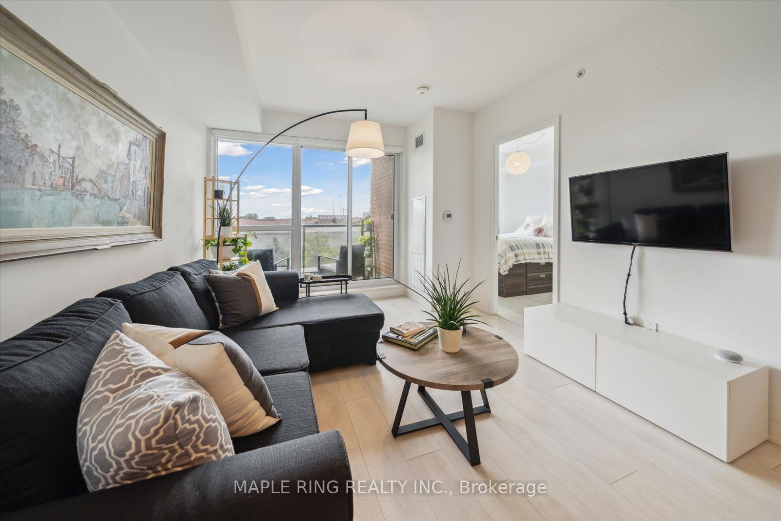 31 tippett Rd, unit 332 for sale - image #25