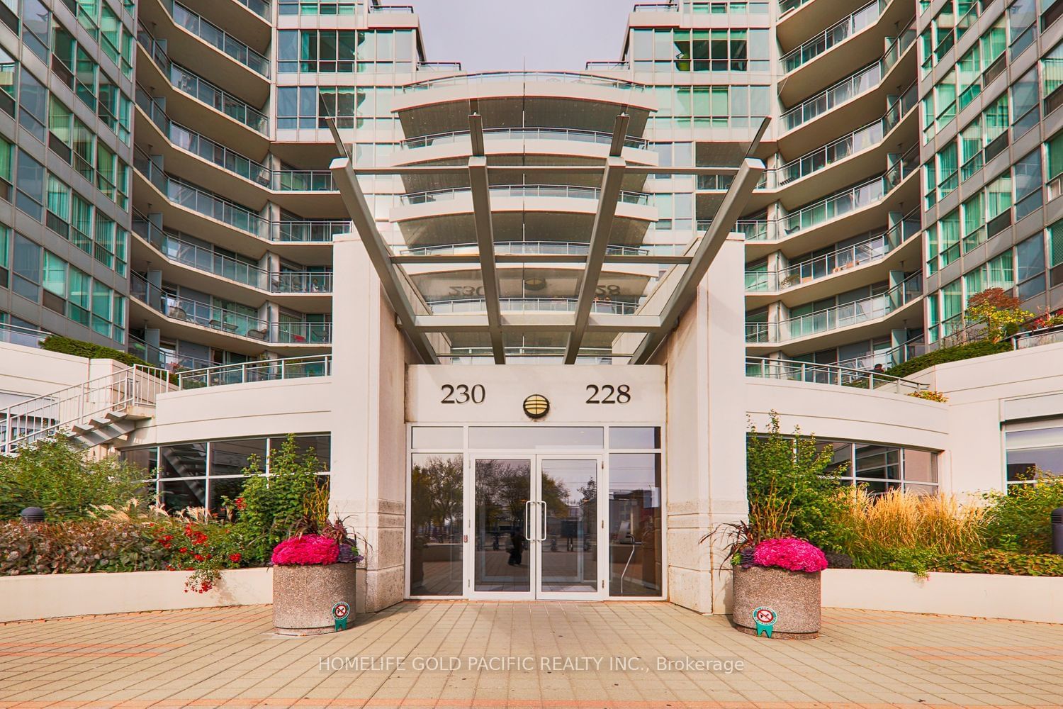 228 Queens Quay Way, unit 1205 for rent - image #2