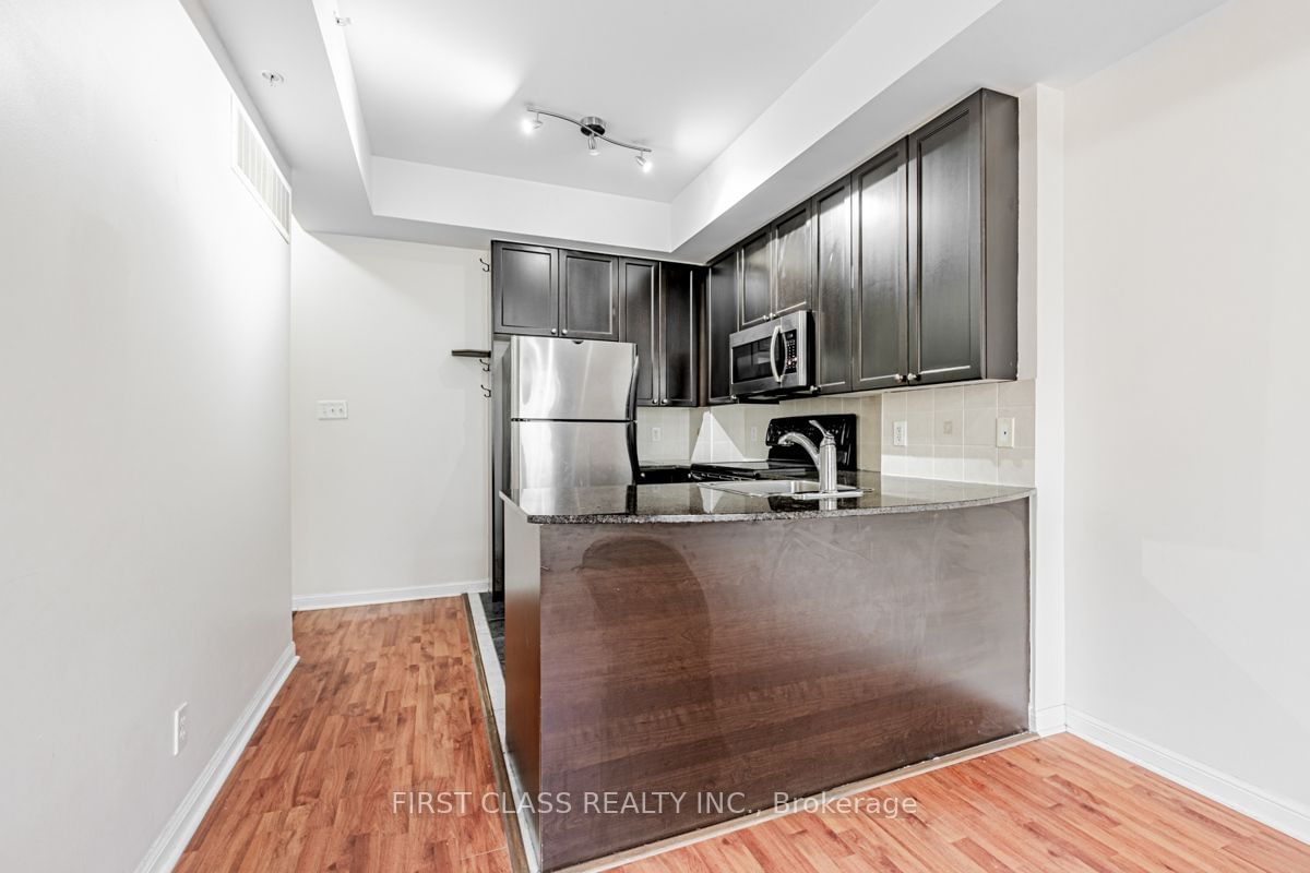 78 Carr St, unit 25 for rent