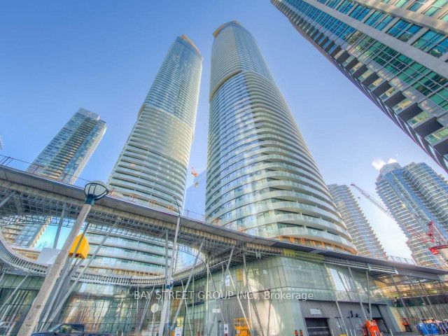 14 York St, unit 6703 for rent - image #1