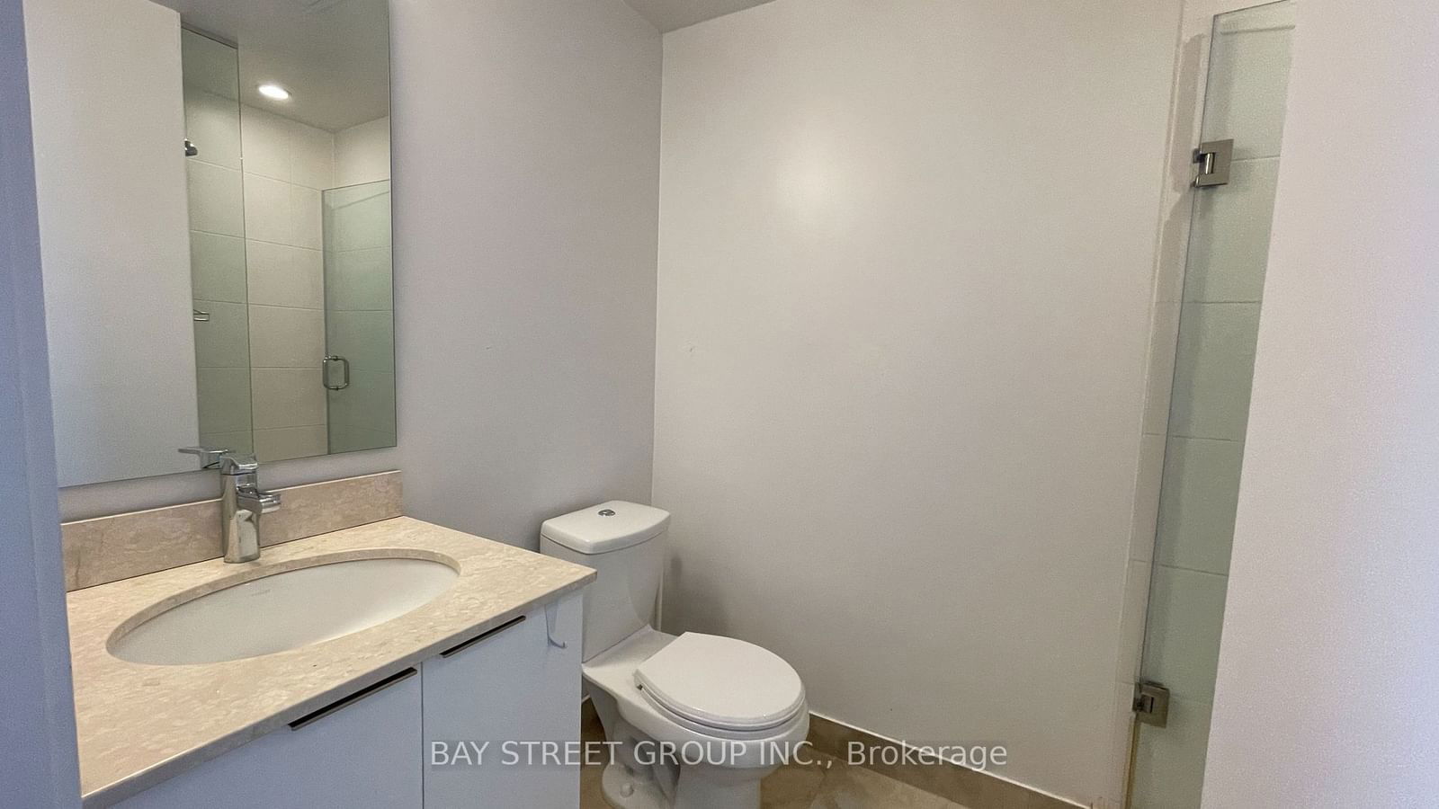 14 York St, unit 6703 for rent - image #3