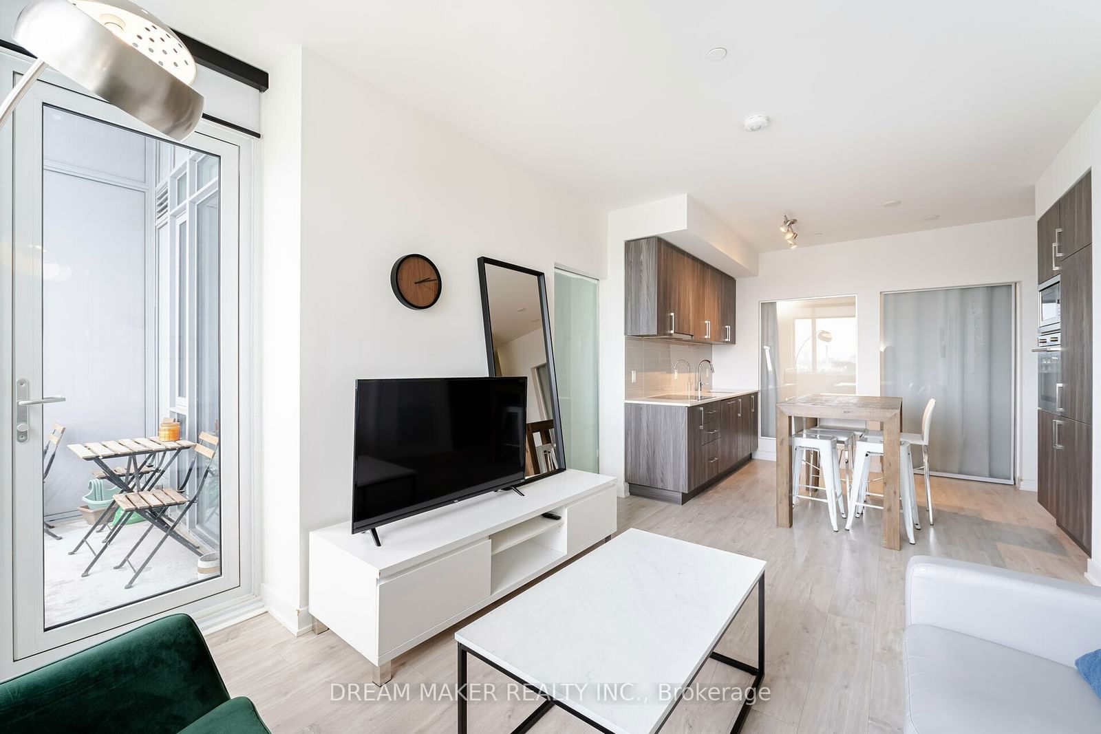 576 Front St W, unit Ph1801E for sale - image #11