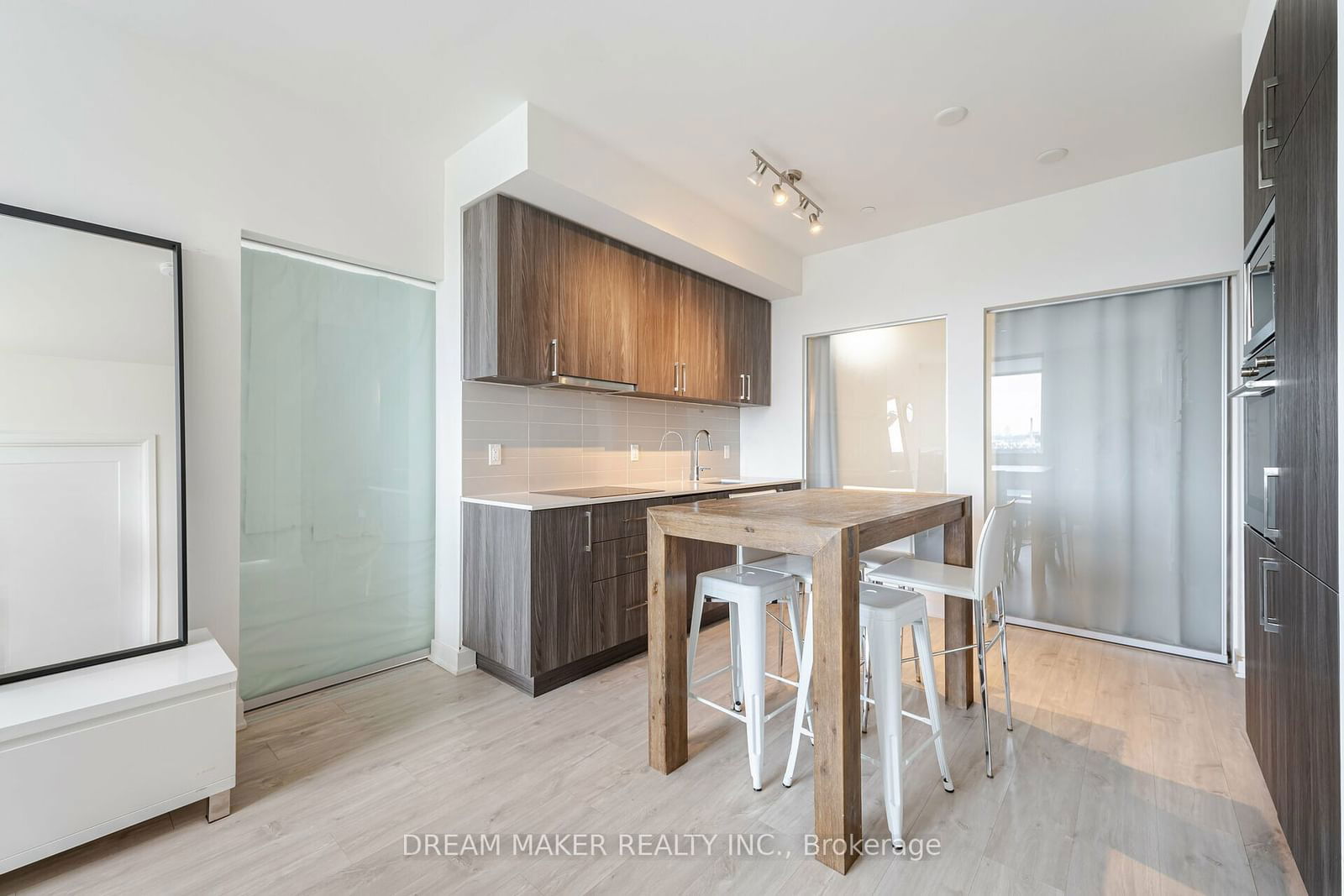 576 Front St W, unit Ph1801E for sale