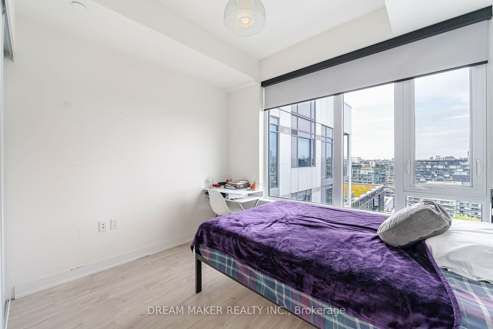 576 Front St W, unit Ph1801E for sale