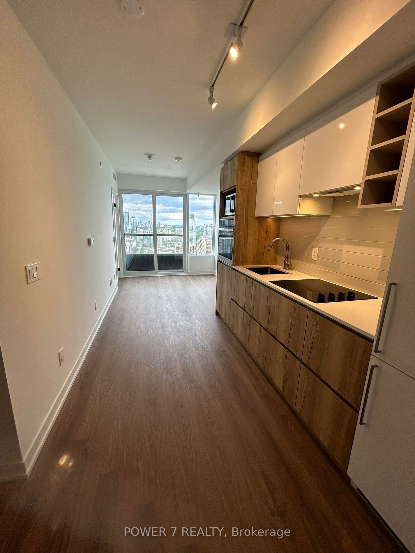 319 Jarvis St, unit 4608 for rent - image #4