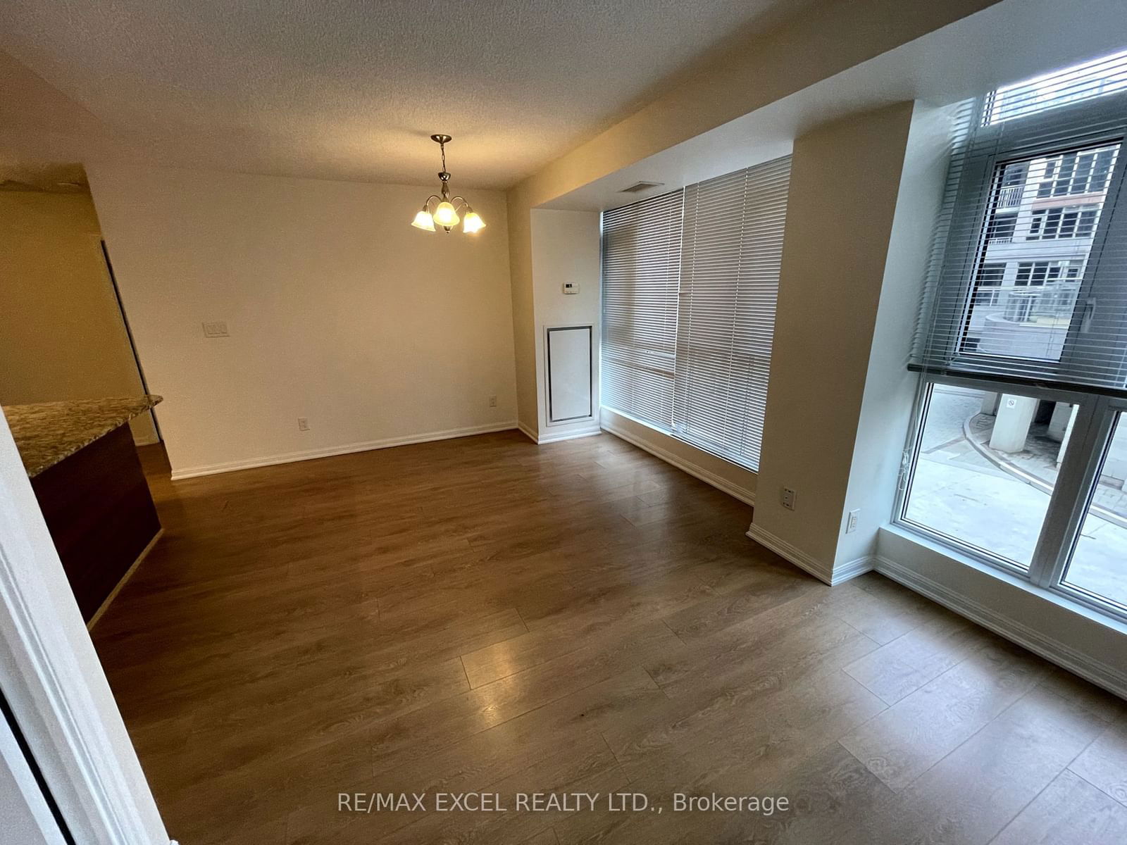 35 Bastion St, unit 307 for rent - image #12