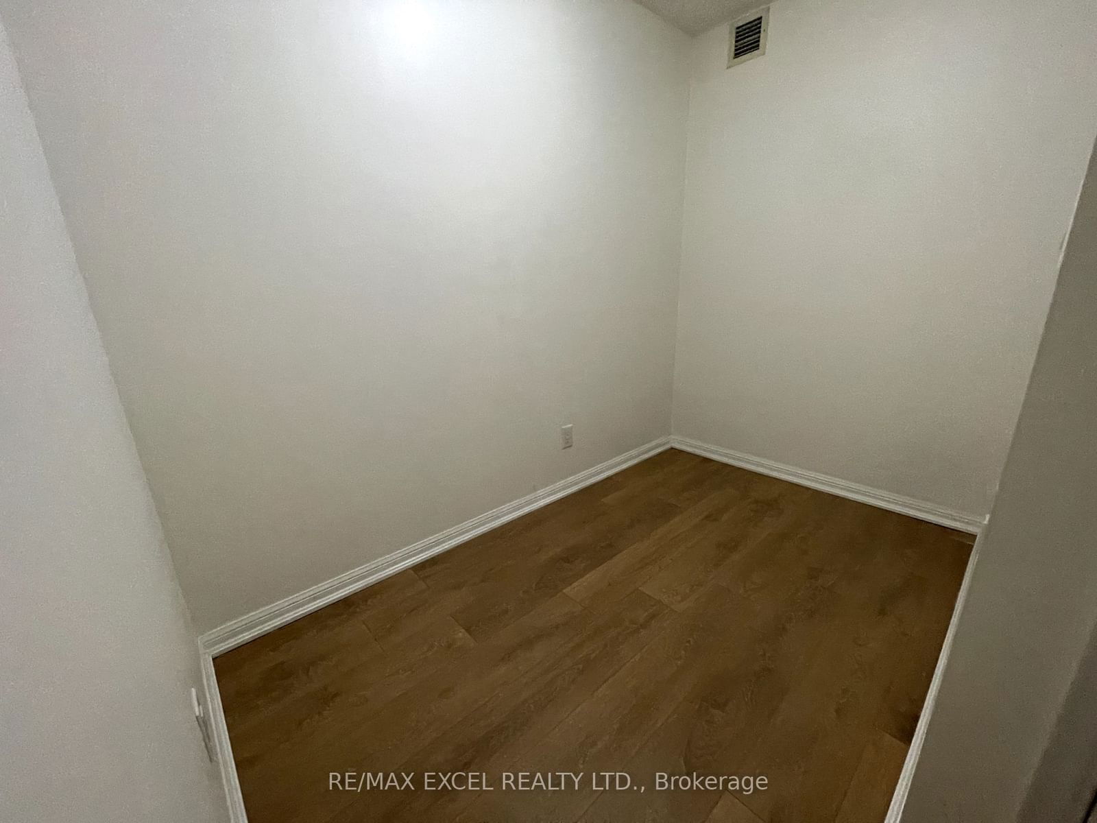 35 Bastion St, unit 307 for rent - image #7