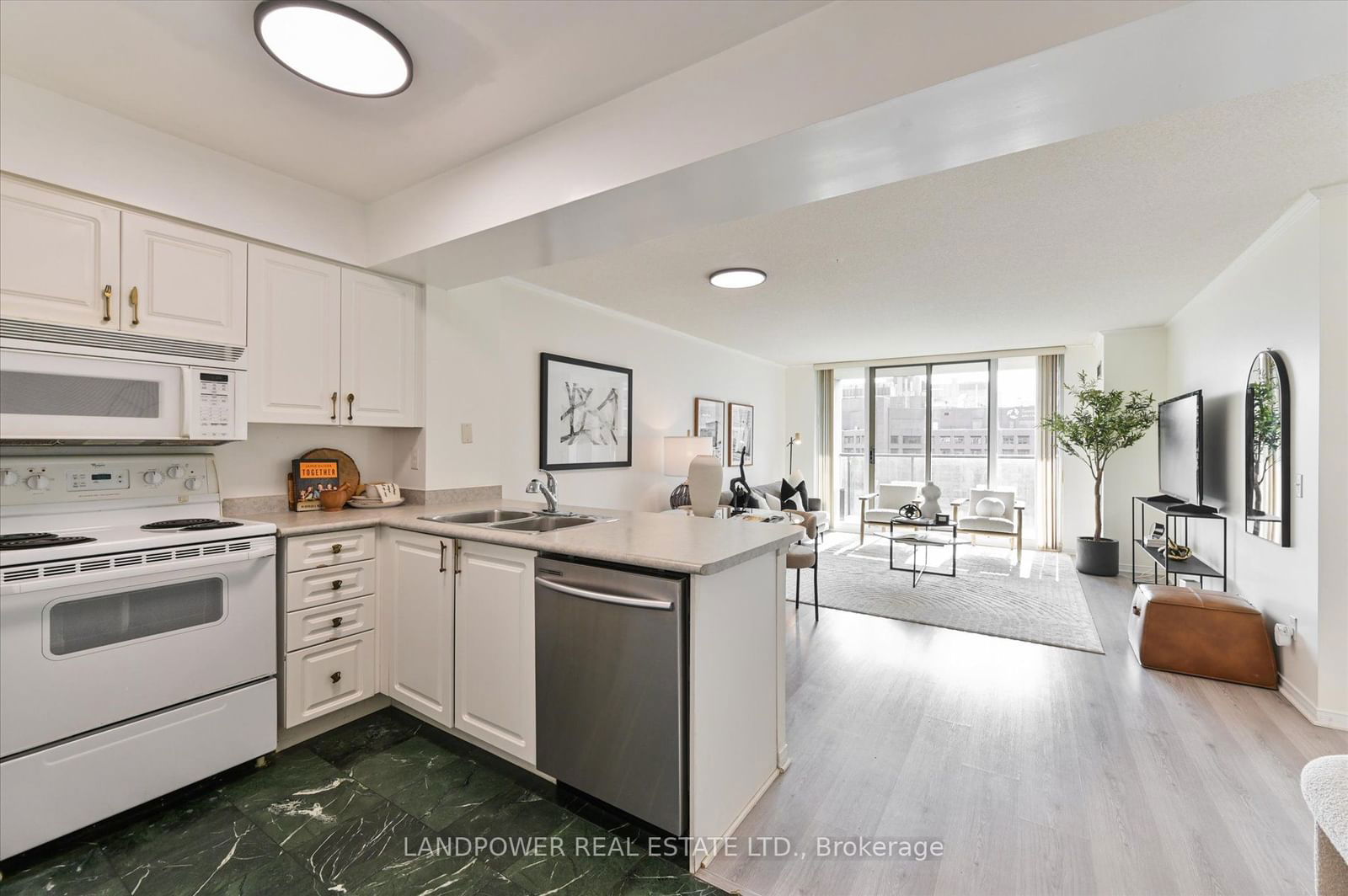 750 Bay St, unit 2108 for sale - image #10