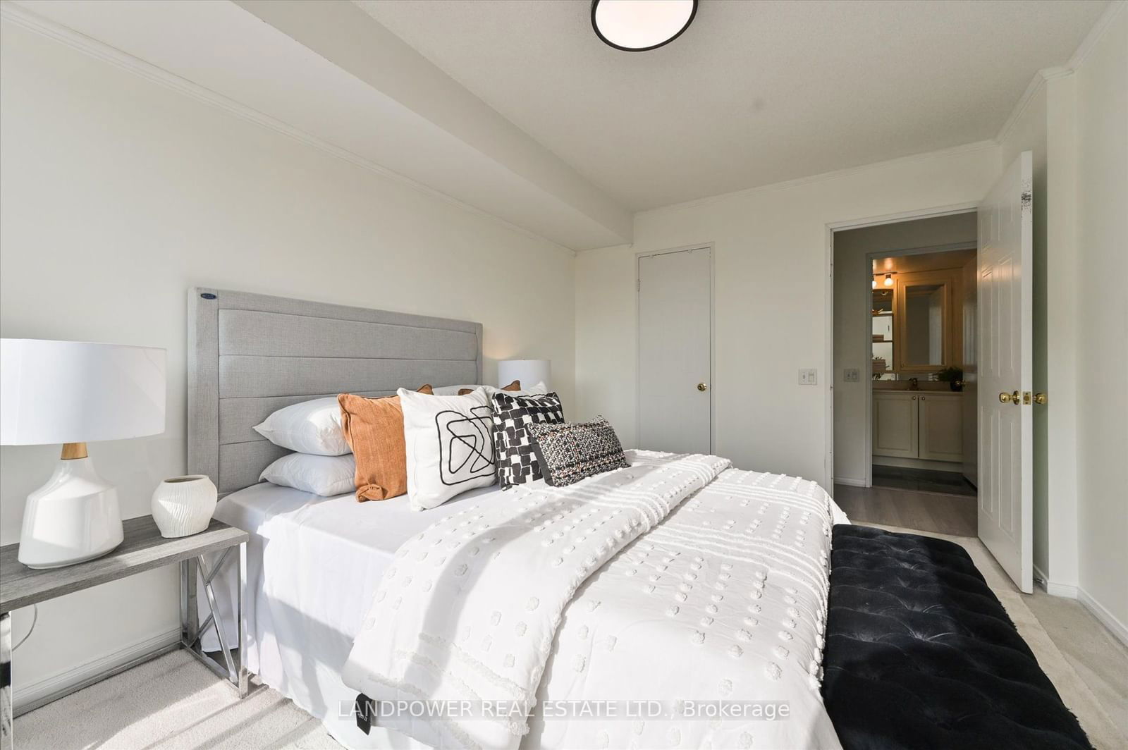 750 Bay St, unit 2108 for sale - image #12