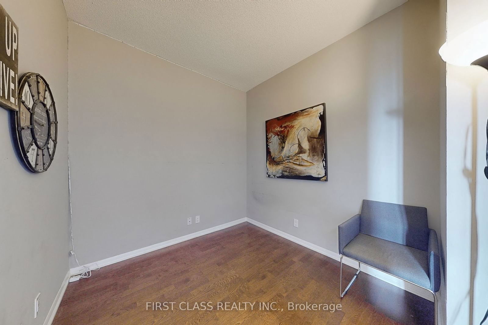 832 Bay St, unit 4102 for rent - image #15