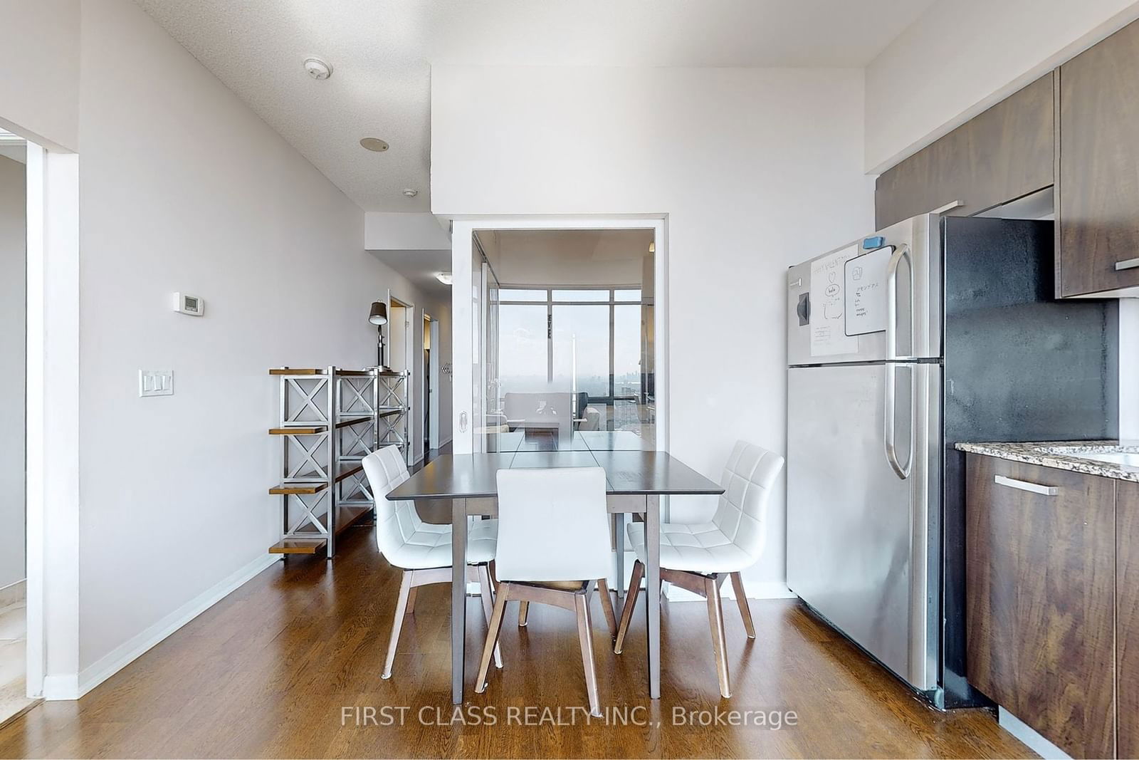 832 Bay St, unit 4102 for rent - image #7