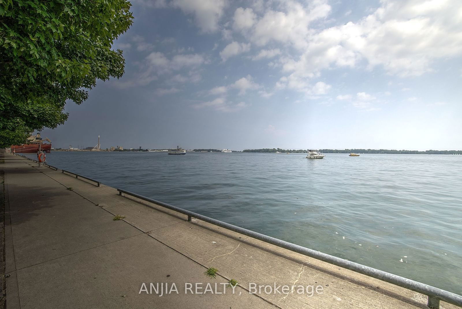 29 Queens Quay E, unit ph1209 for rent - image #17