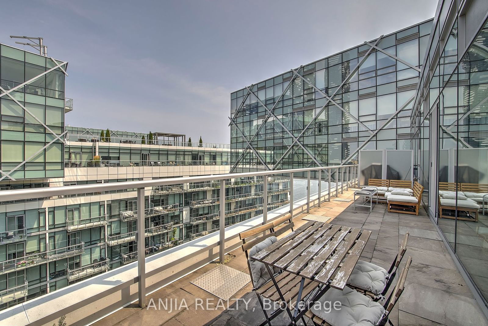 29 Queens Quay E, unit ph1209 for rent - image #3