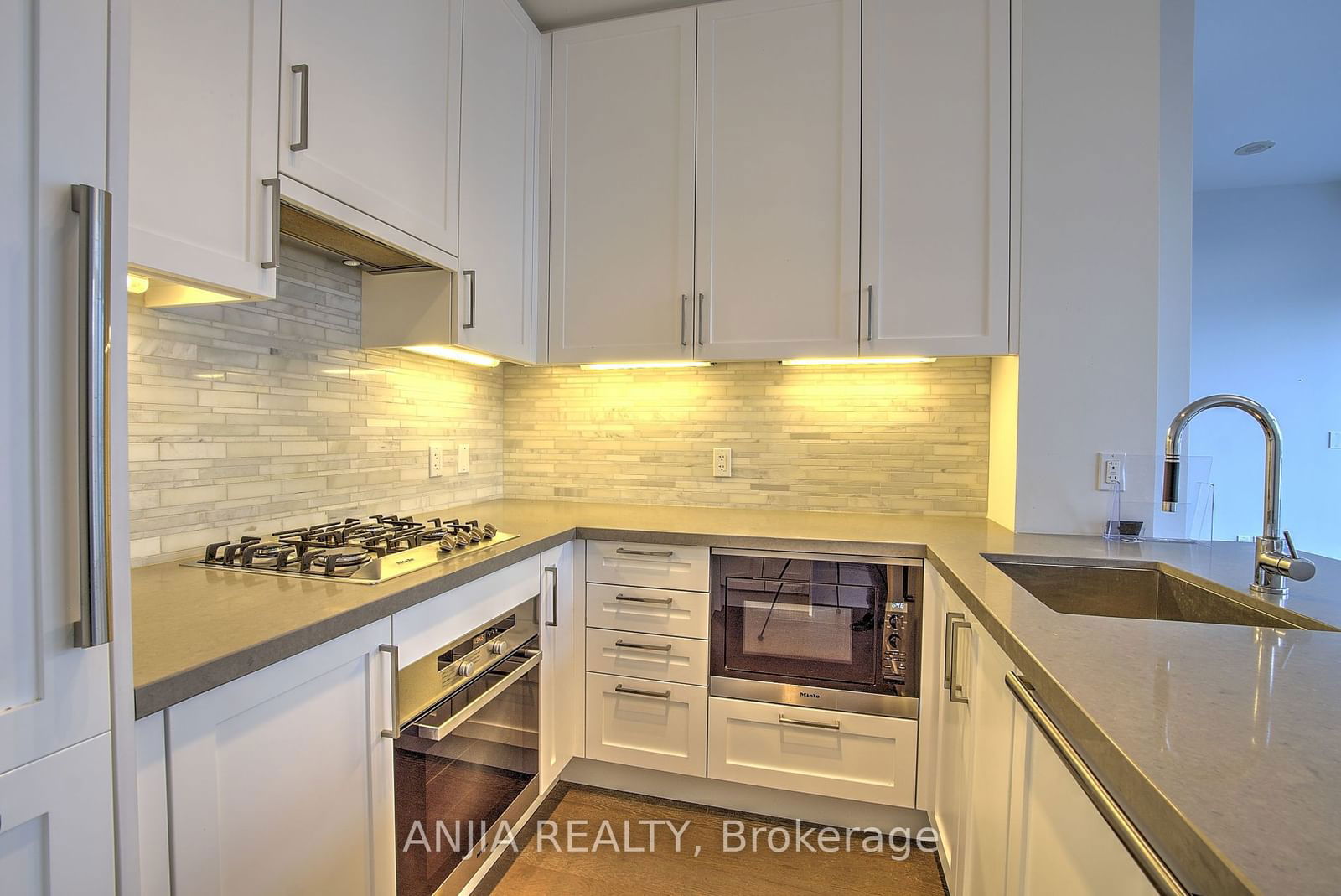 29 Queens Quay E, unit ph1209 for rent - image #31