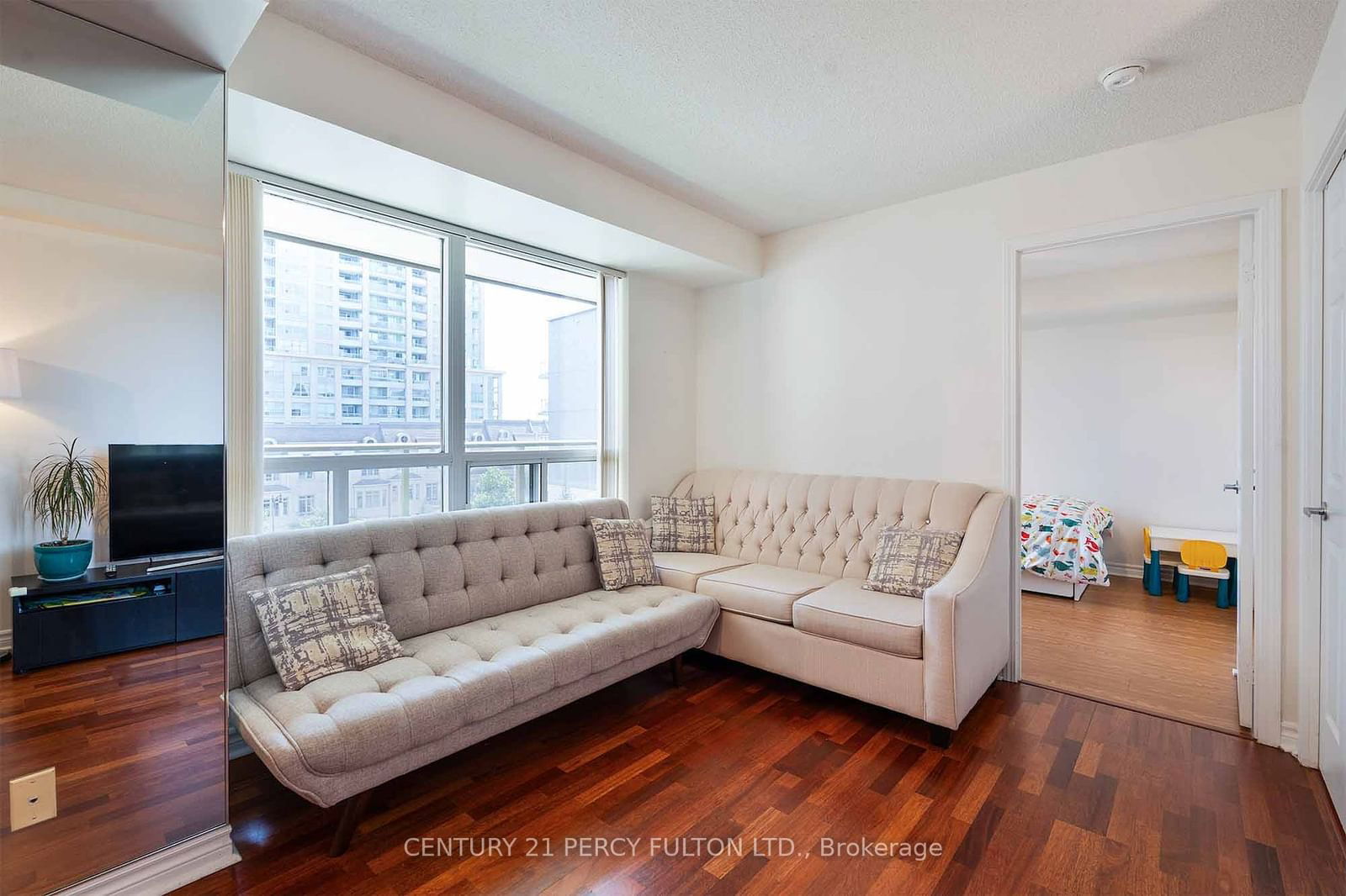 19 Barberry Pl, unit 501 for sale - image #8