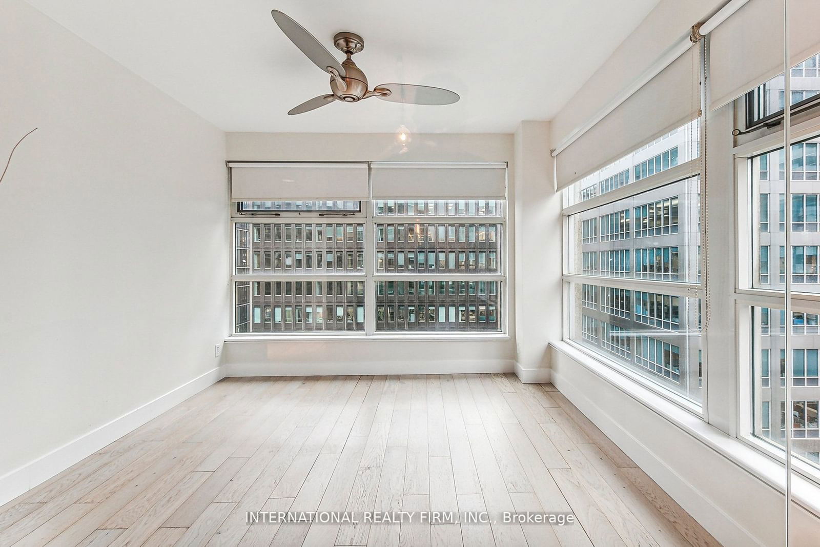 50 Lombard St, unit 1404 for sale - image #14