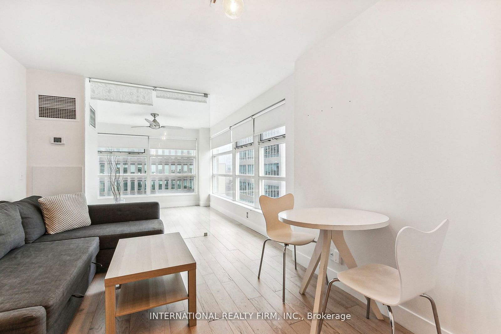 50 Lombard St, unit 1404 for sale - image #3