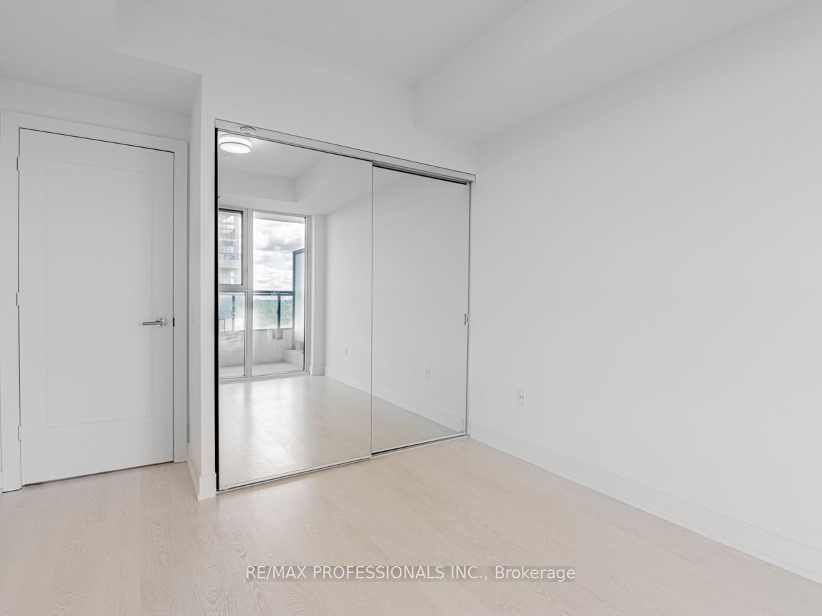 30 Inn On The Park Dr, unit 2303 for sale - image #23