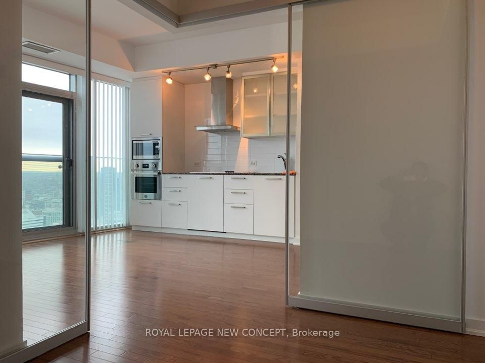 12 York St, unit 4306 for rent - image #18