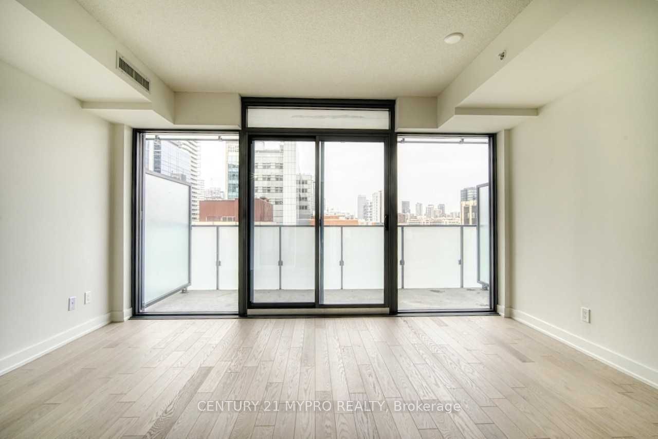 25 Richmond St E, unit 1415 for rent