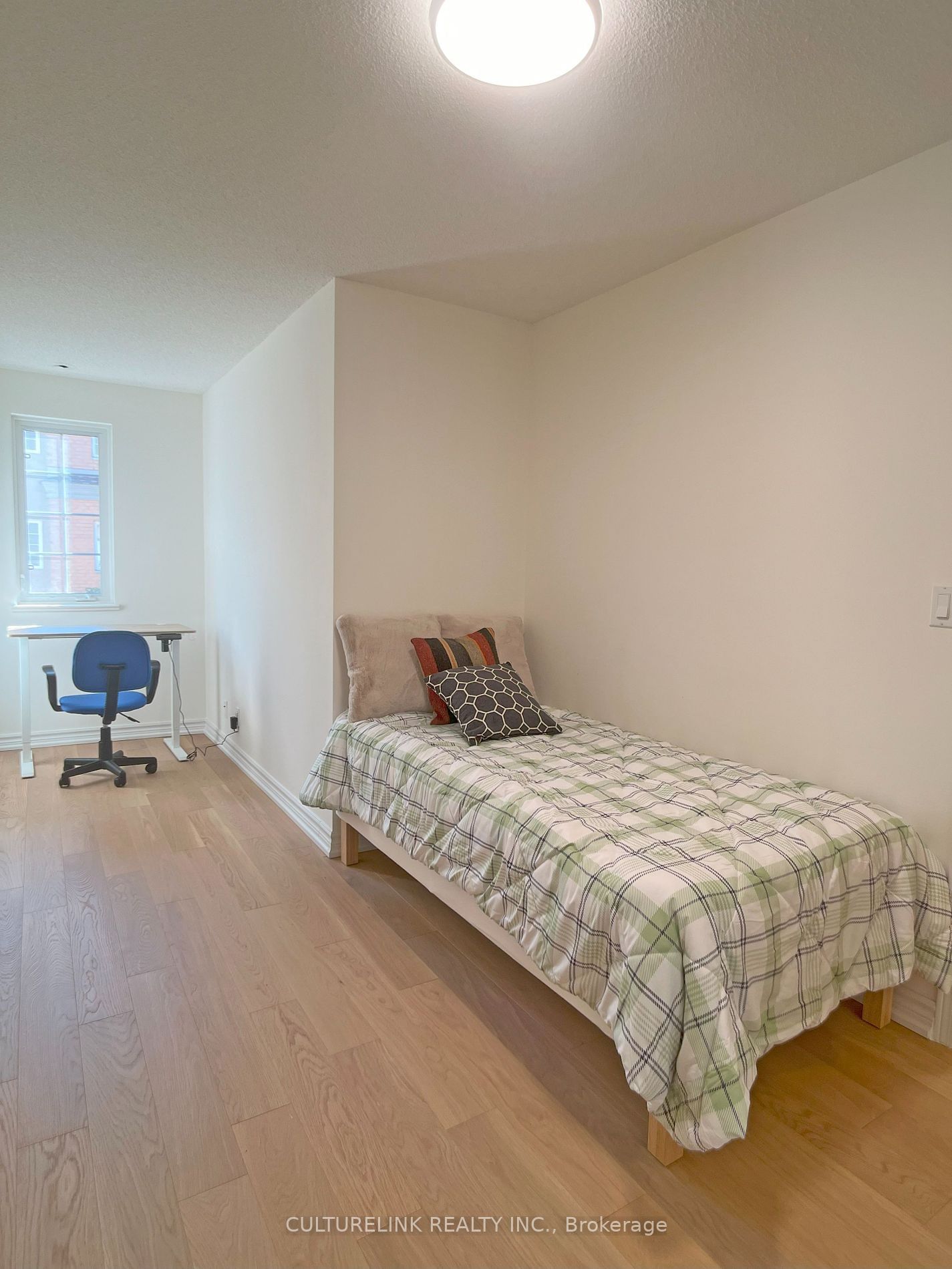 28 Sommerset Way, unit 1502 for sale - image #8