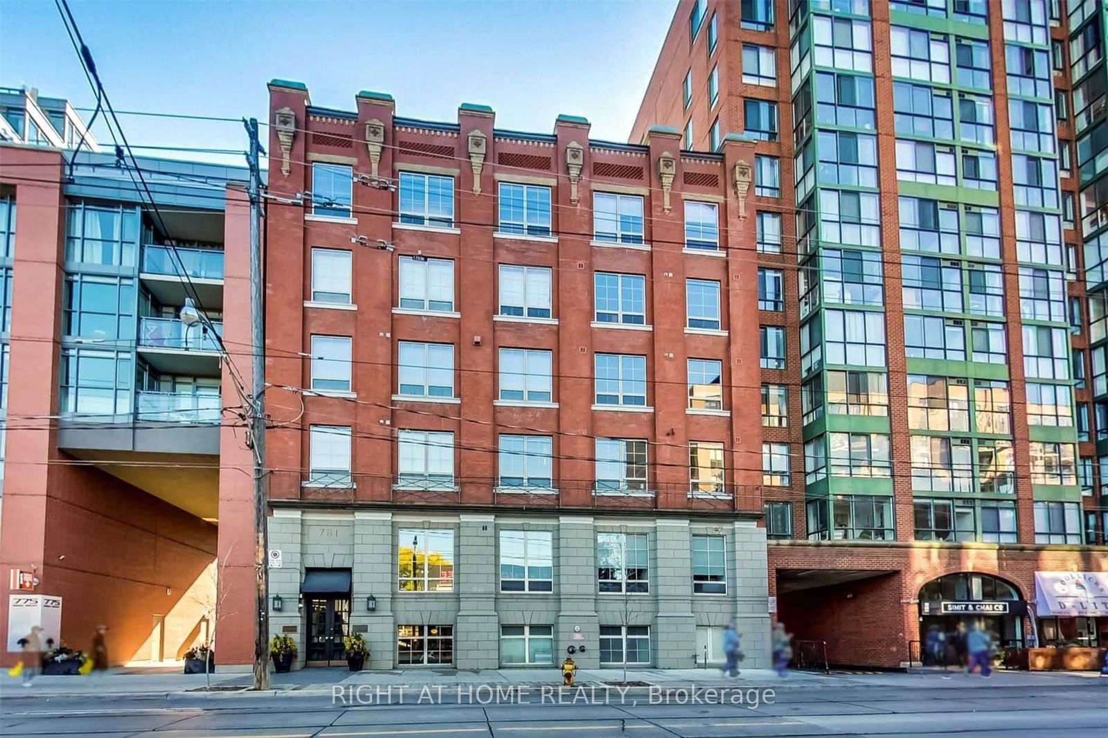 781 King St W, unit Ph 607 for rent - image #22