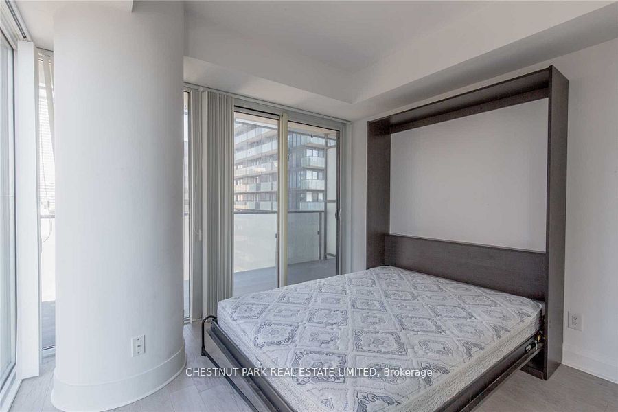 65 St Mary St, unit 1109 for sale