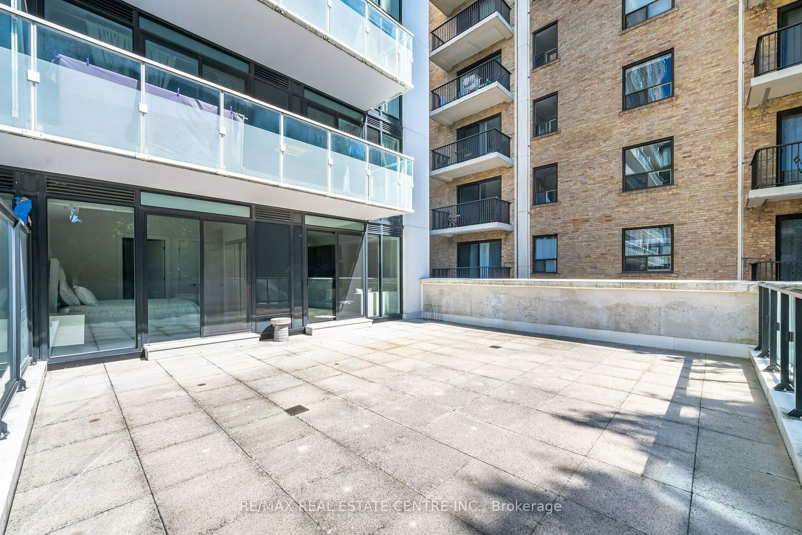 3018 Yonge St, unit 214 for sale