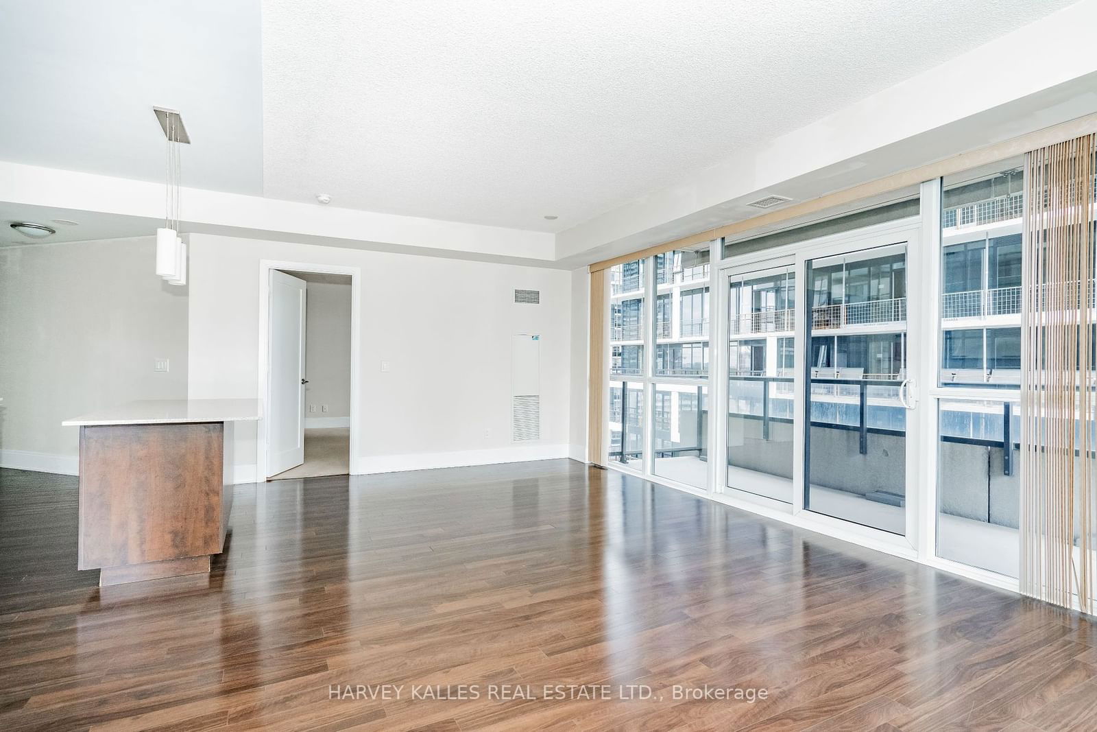 25 Broadway Ave, unit 1107 for sale - image #9