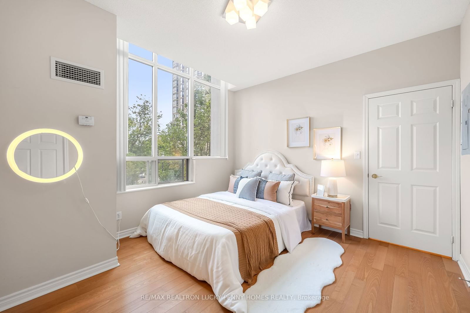 18 Spring Garden Ave, unit 106 for sale - image #14