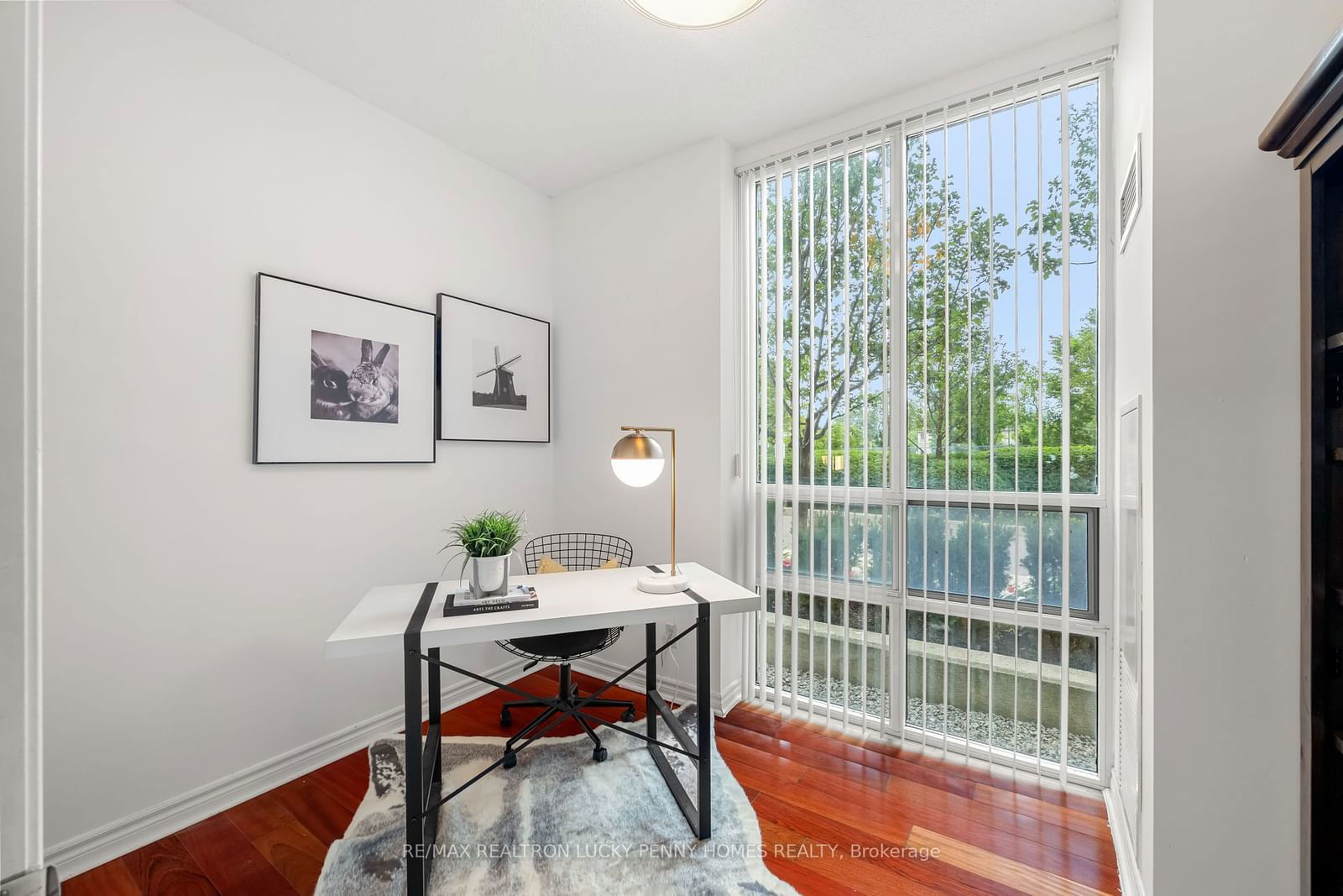 18 Spring Garden Ave, unit 106 for sale