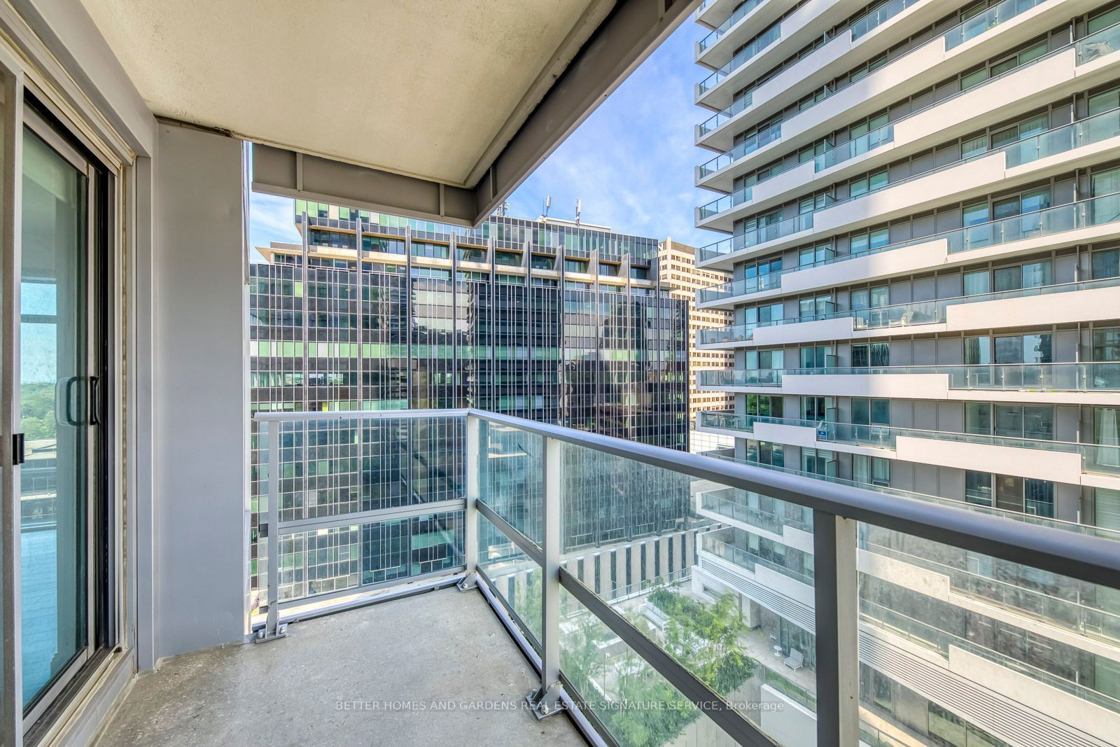 2191 Yonge St, unit 1708 for sale