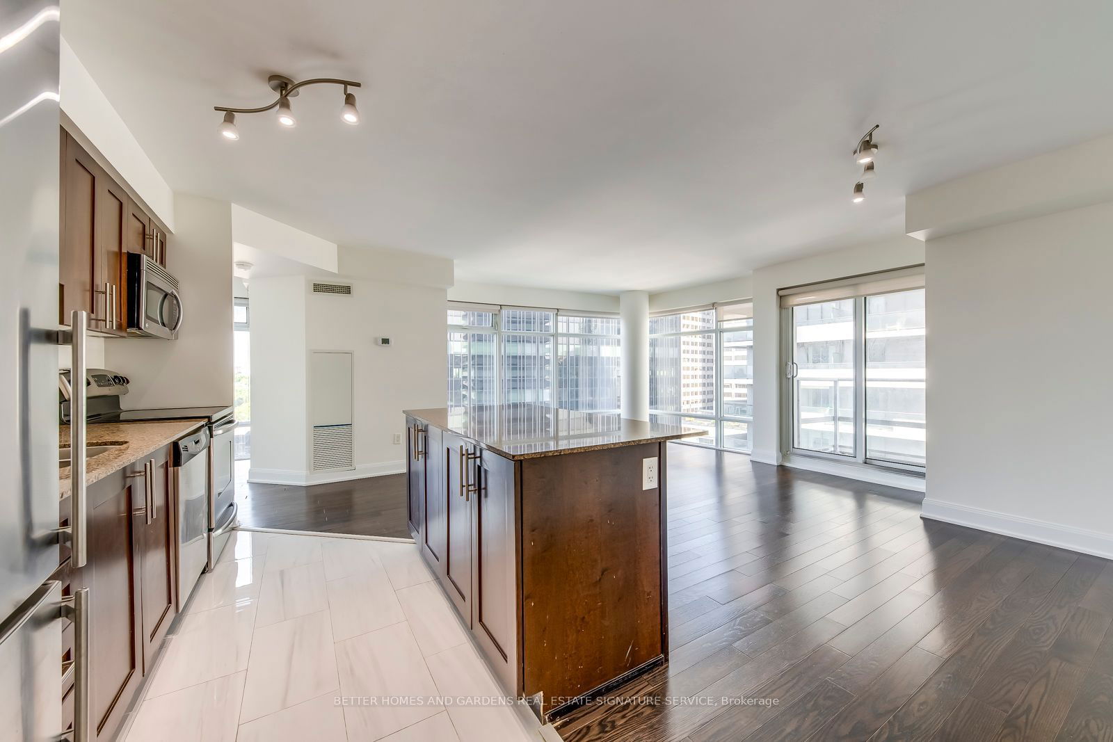 2191 Yonge St, unit 1708 for sale - image #5